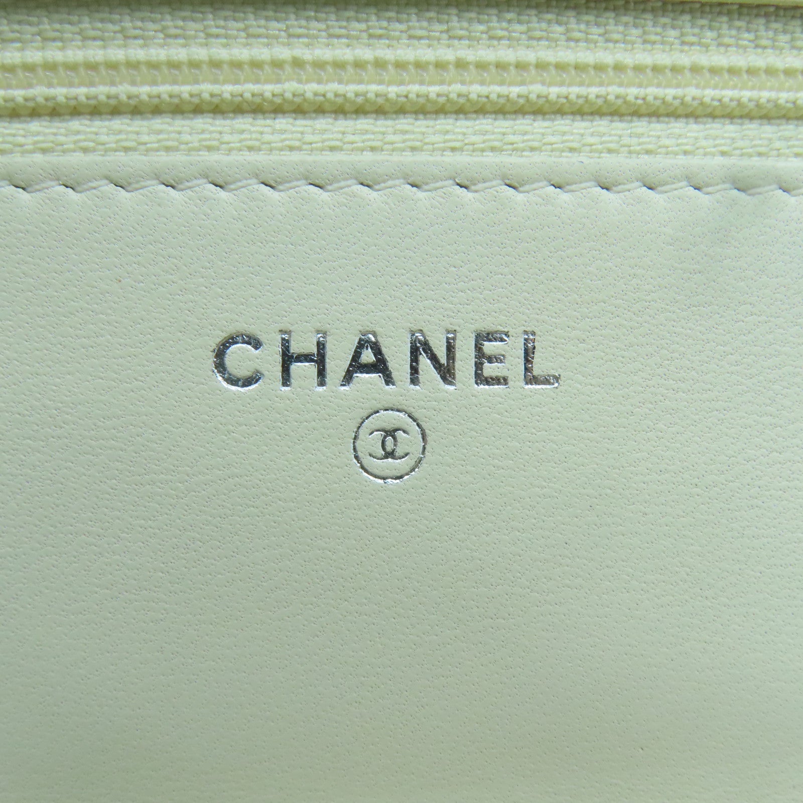 CHANEL diamond patent leather leather 2.55 WOC silver buckle shoulder bag beige