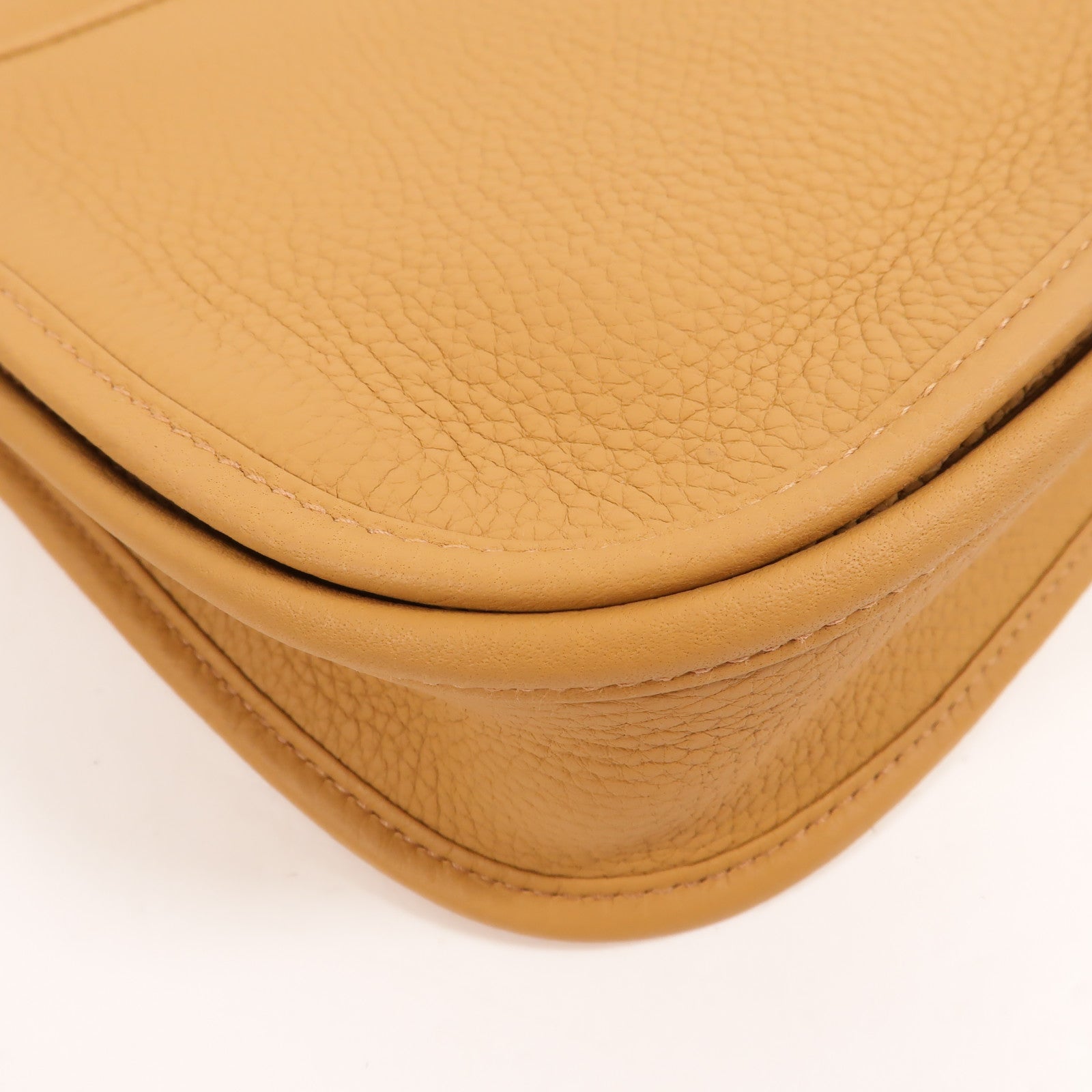 HERMES Clemence皮革Evelyne 23肩背袋Biscuit