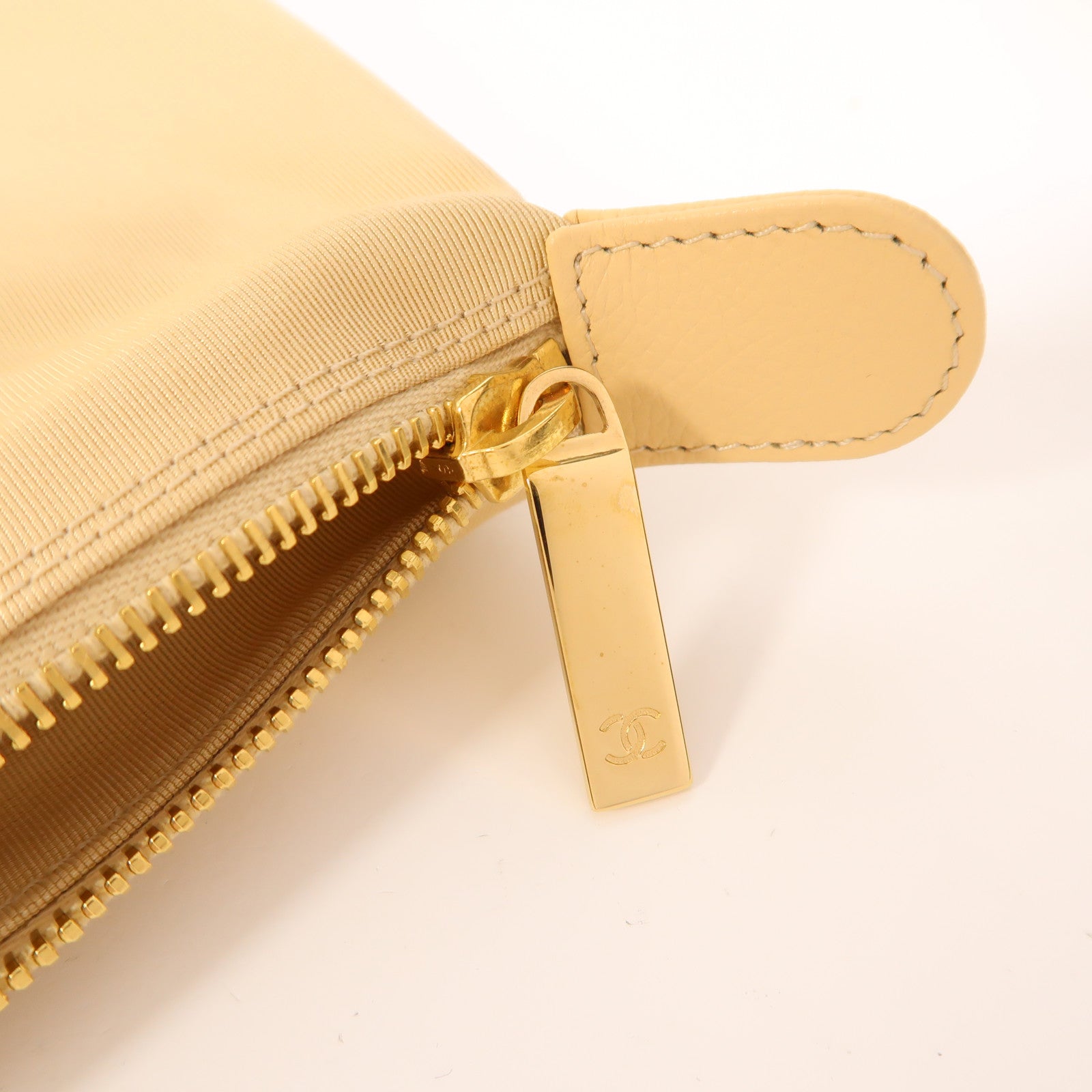 CHANEL 牛皮皮革Executive Cerf Tote金扣手挽肩背兩用袋