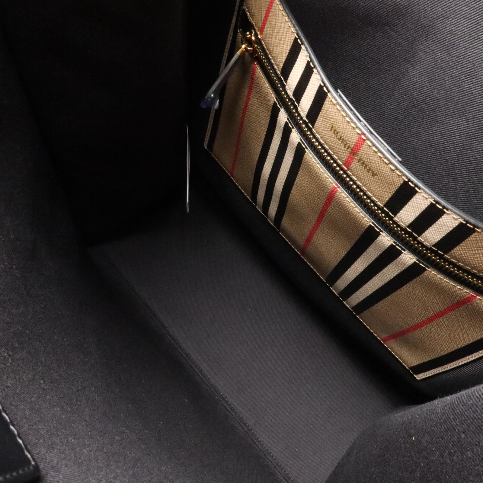BURBERRY 塗層帆布Icon Stripe手挽袋