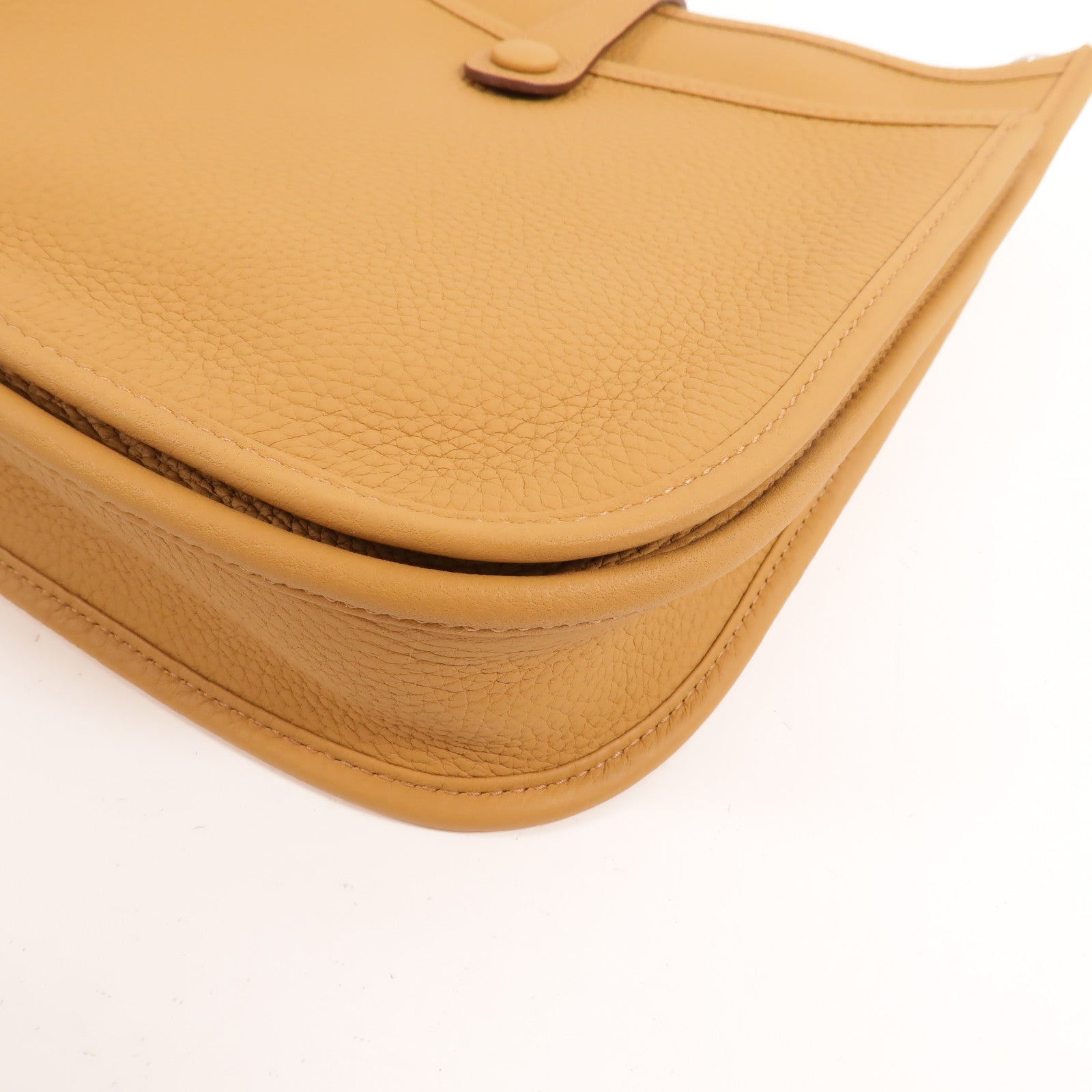 HERMES Clemence皮革Evelyne 23肩背袋Biscuit