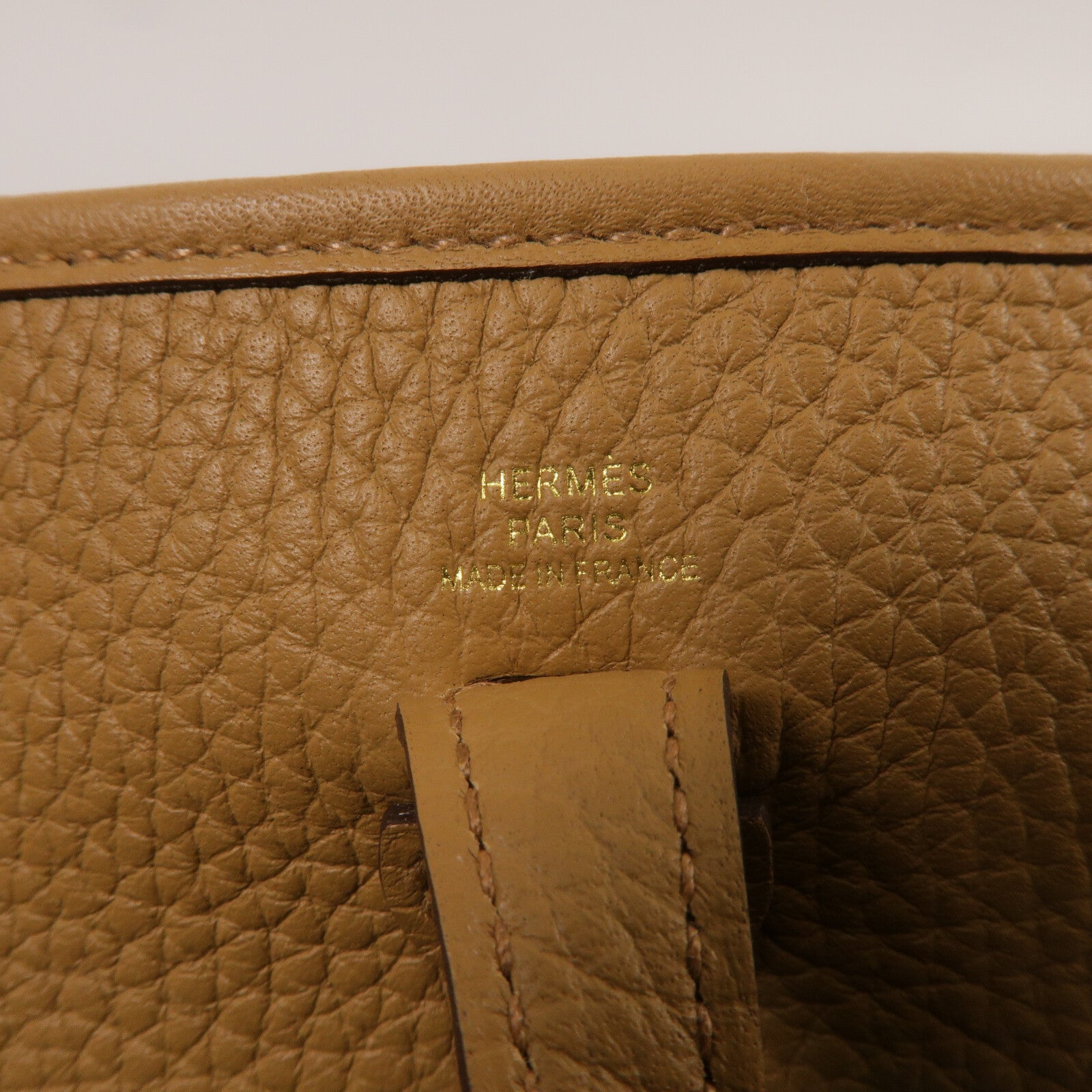 HERMES Clemence皮革Evelyne TPM肩背袋Biscuit
