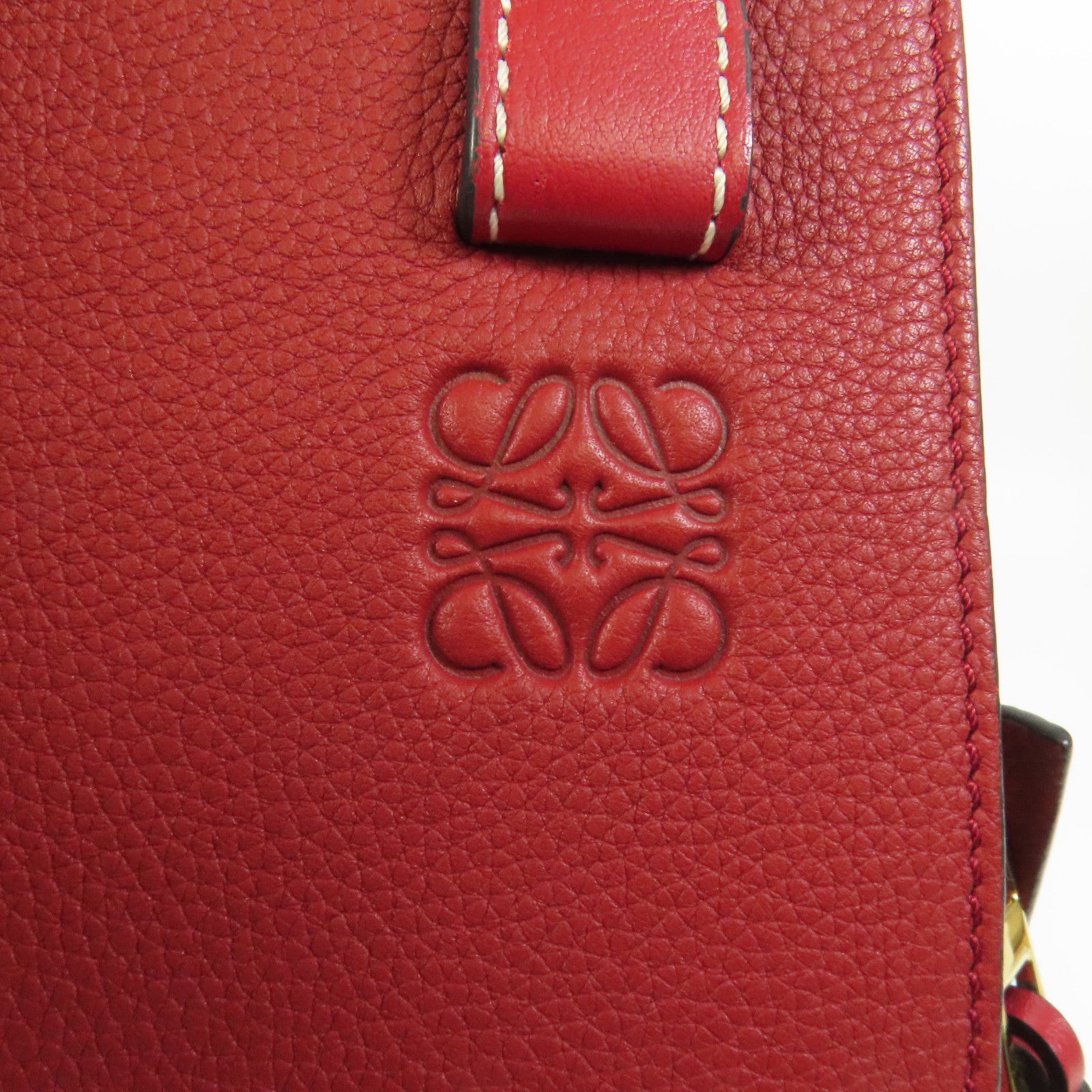 LOEWE 牛皮皮革Hammock Small金扣肩背袋