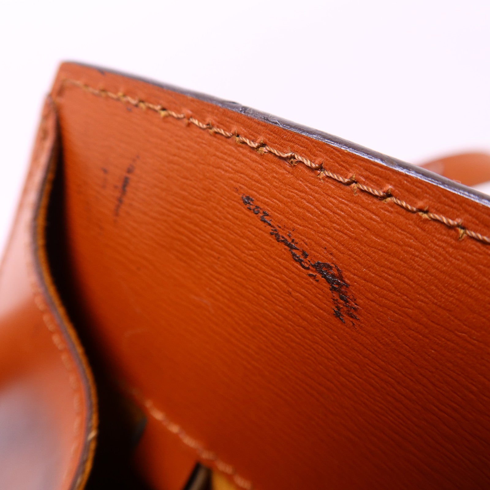 LOUIS VUITTON Epi Cluny金扣肩背袋