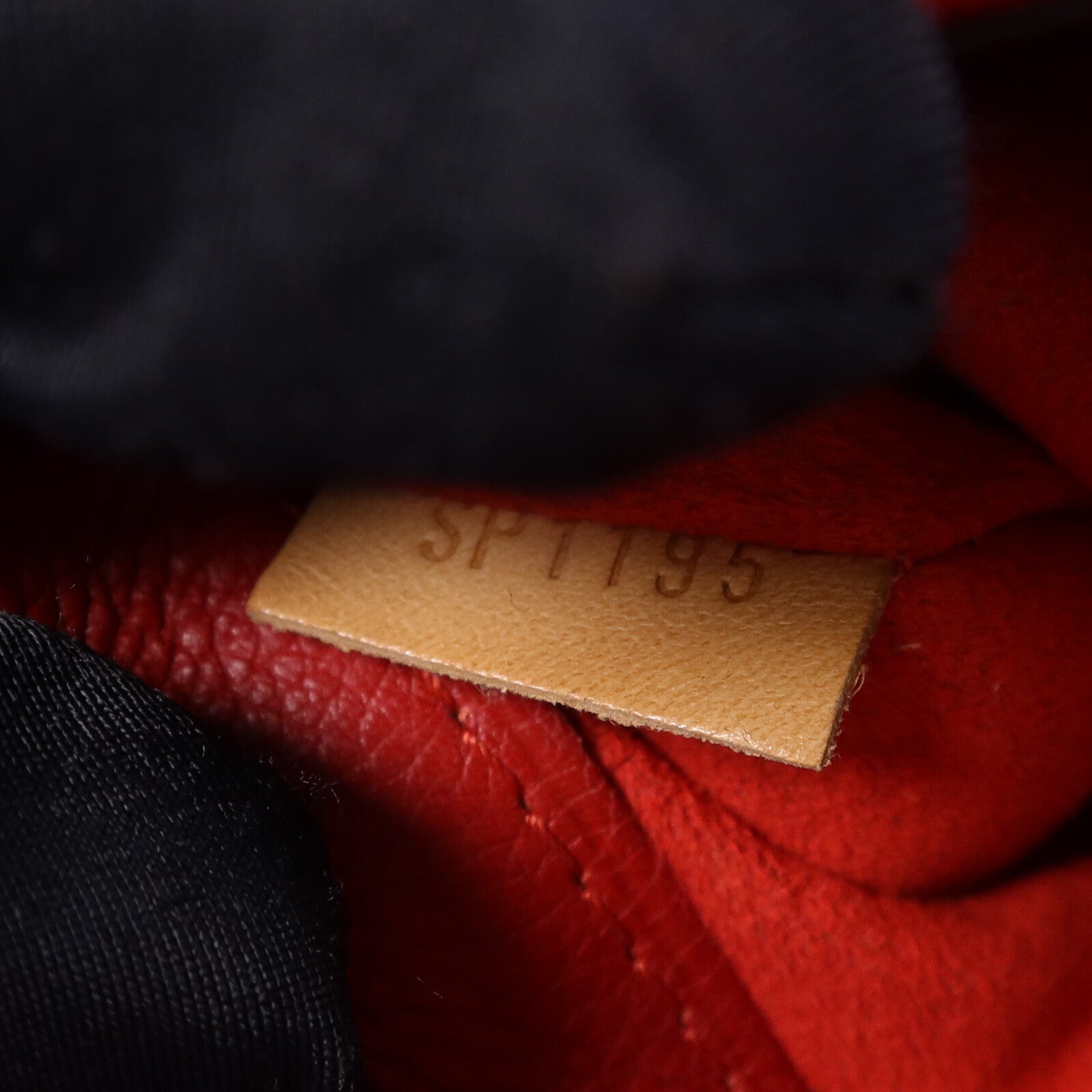 LOUIS VUITTON Monogram Pallas BB金扣手挽肩背兩用袋