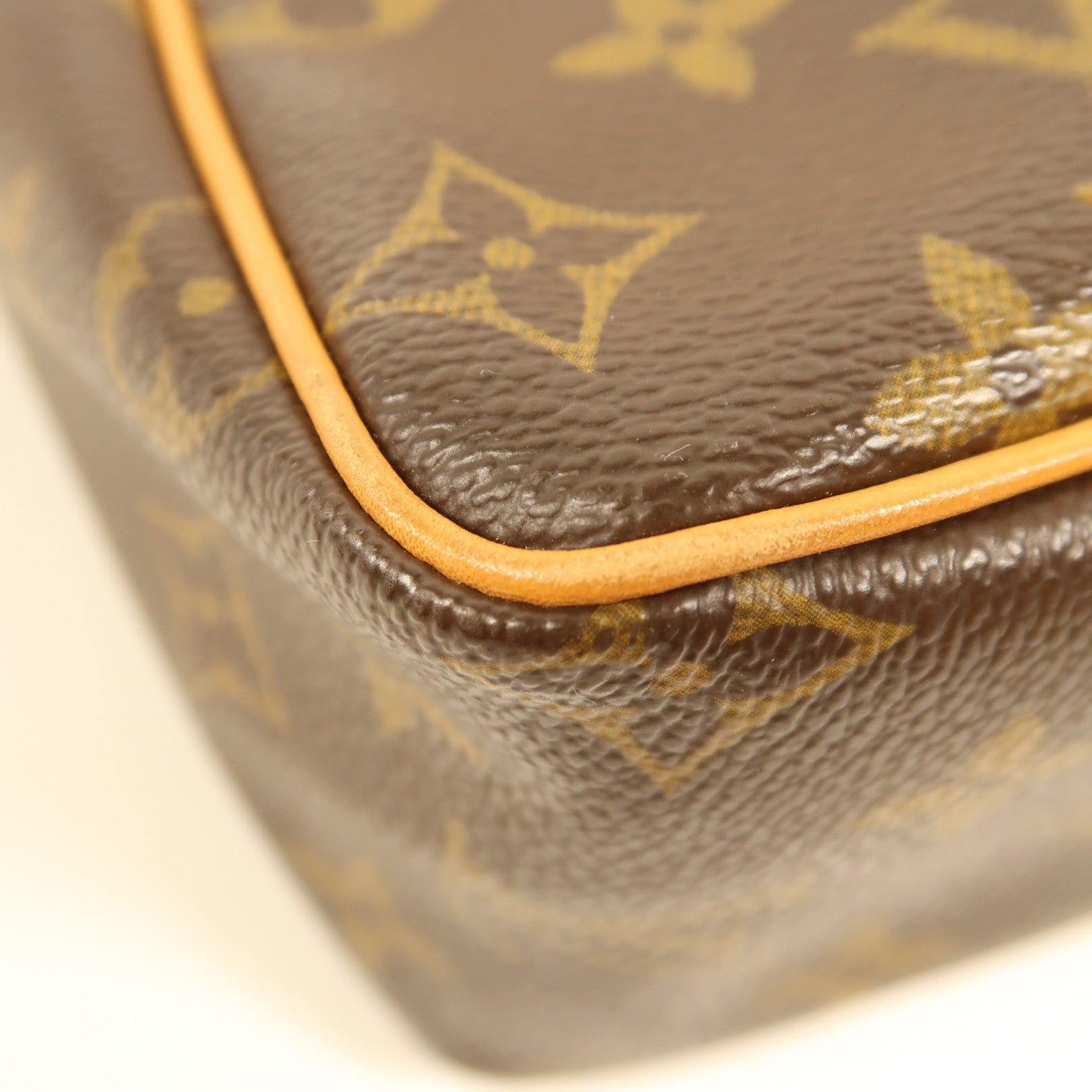 LOUIS VUITTON Monogram Viva Cite金扣肩背袋