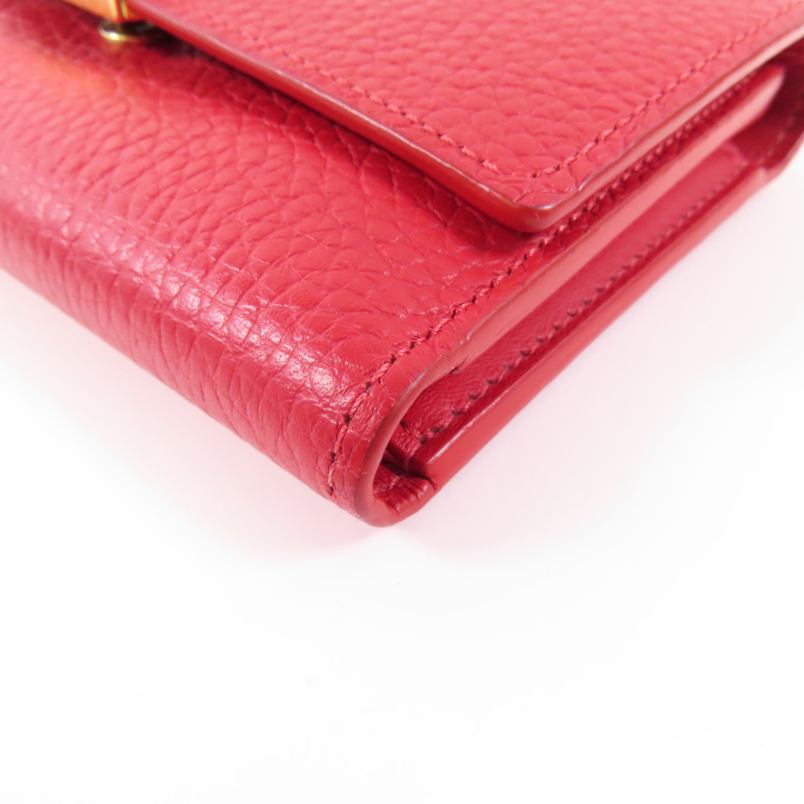 LOUIS VUITTON 牛皮皮革Capucines金扣錢包