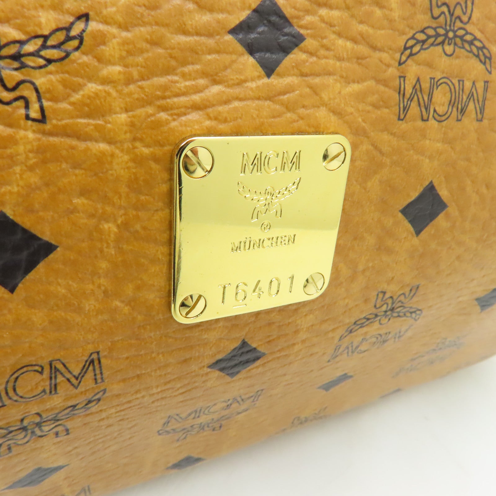 MCM 皮革2 Way Shoulder金扣手挽肩背兩用袋啡色