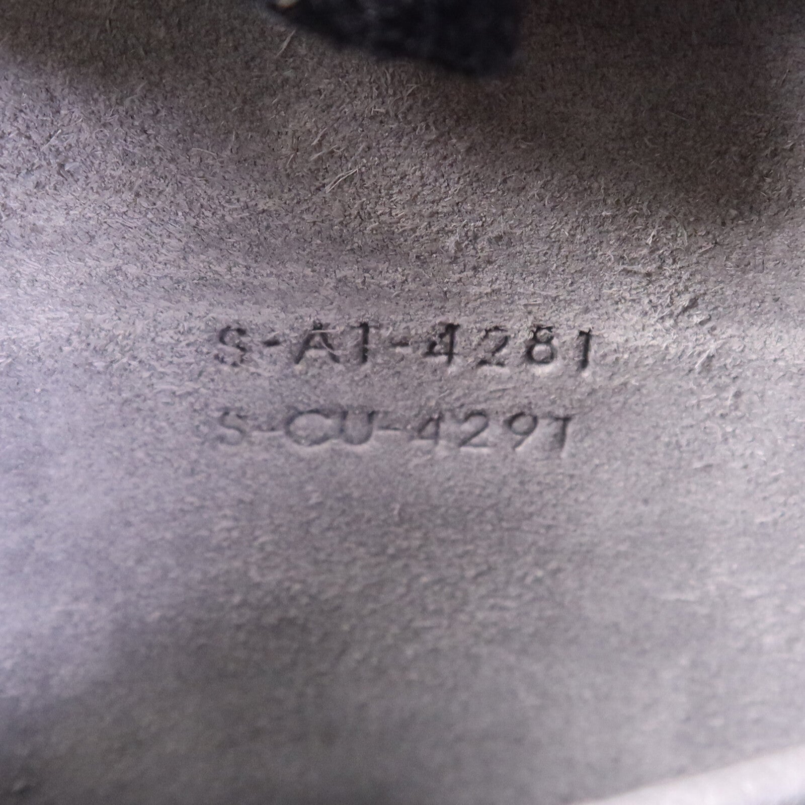 CELINE 牛皮皮革Nano Luggage金扣手挽肩背兩用袋