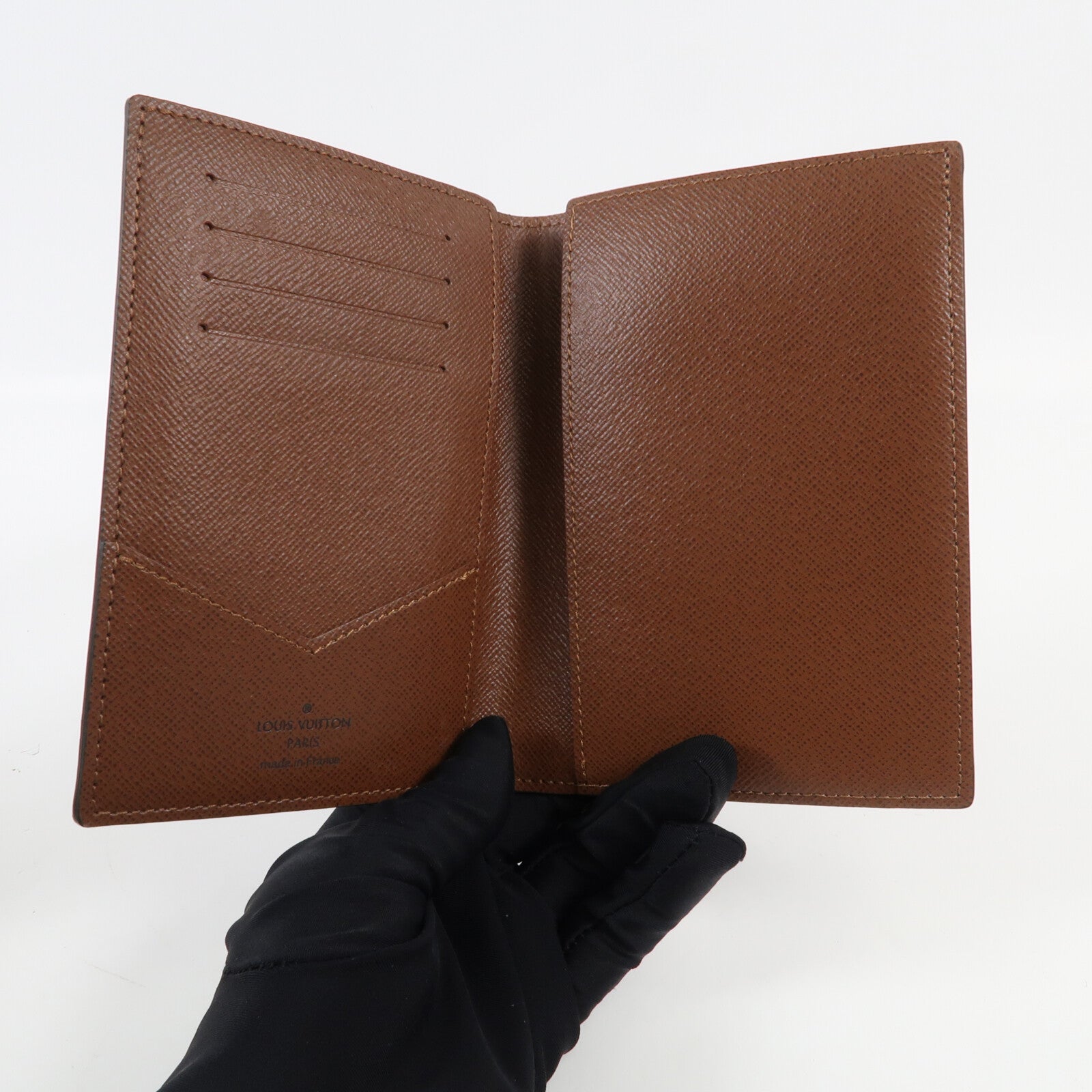 LOUIS VUITTON Monogram Passport Cover護照套