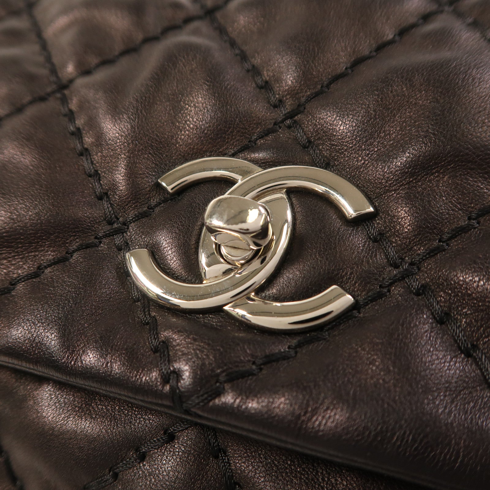 CHANEL 牛皮皮革Chain Shoulder銀扣鏈帶肩背袋
