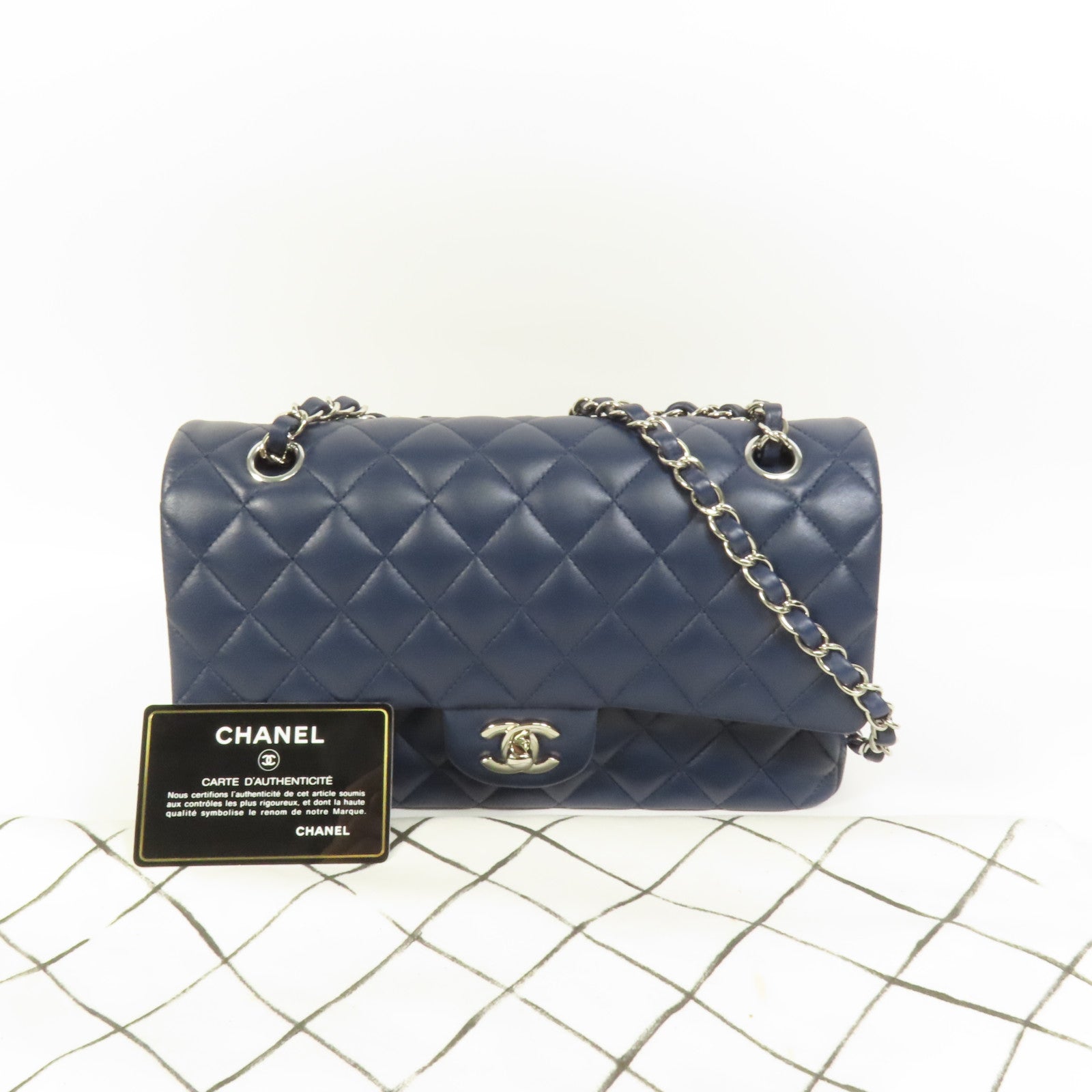 CHANEL 【激減優惠】羊皮皮革Classic 25銀扣鏈帶肩背袋