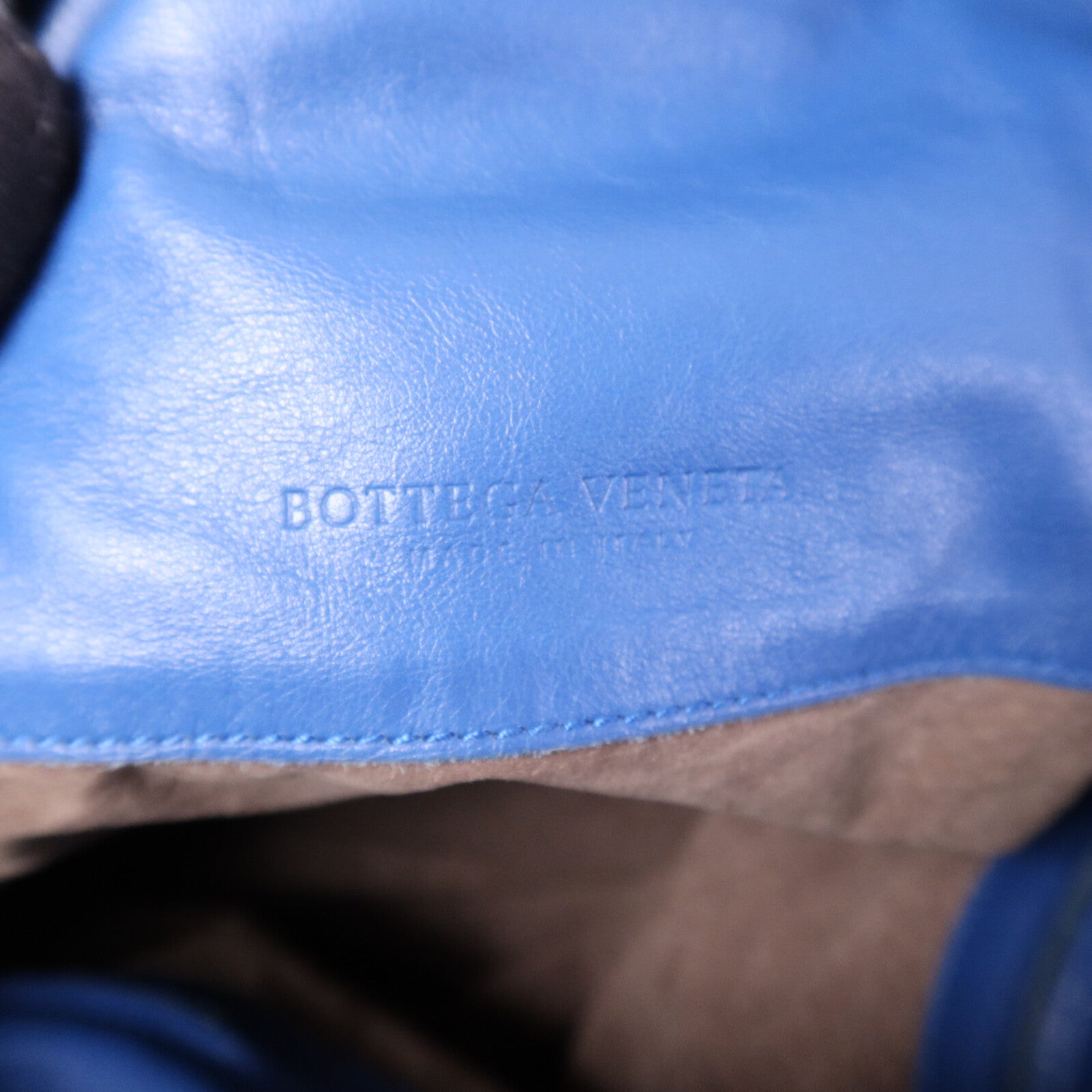 BOTTEGA VENETA 牛皮皮革Shoulder Bag銀扣肩背袋