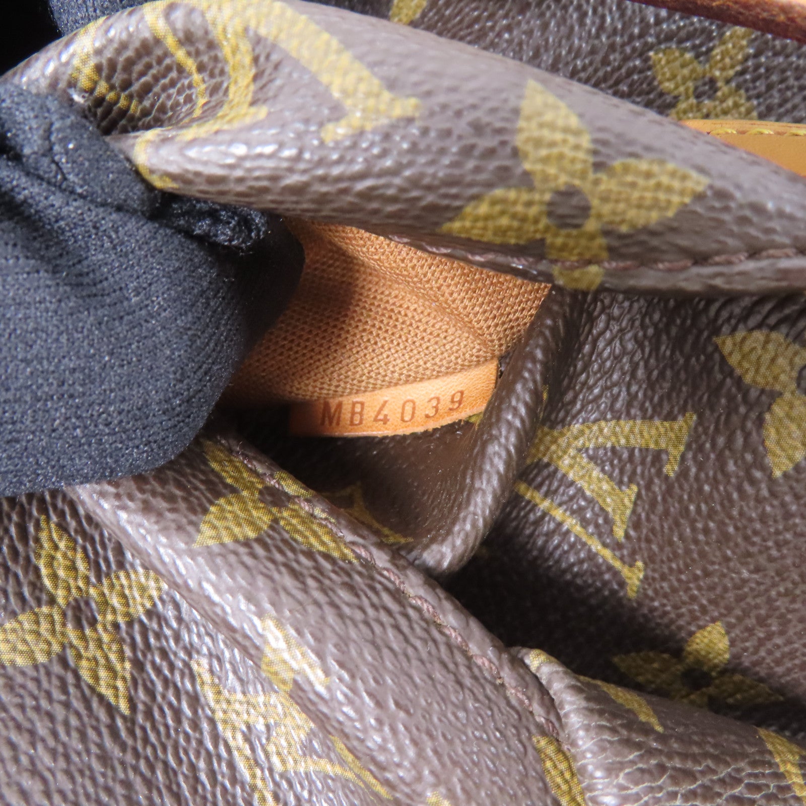 LOUIS VUITTON Monogram Totally MM金扣肩背袋啡色