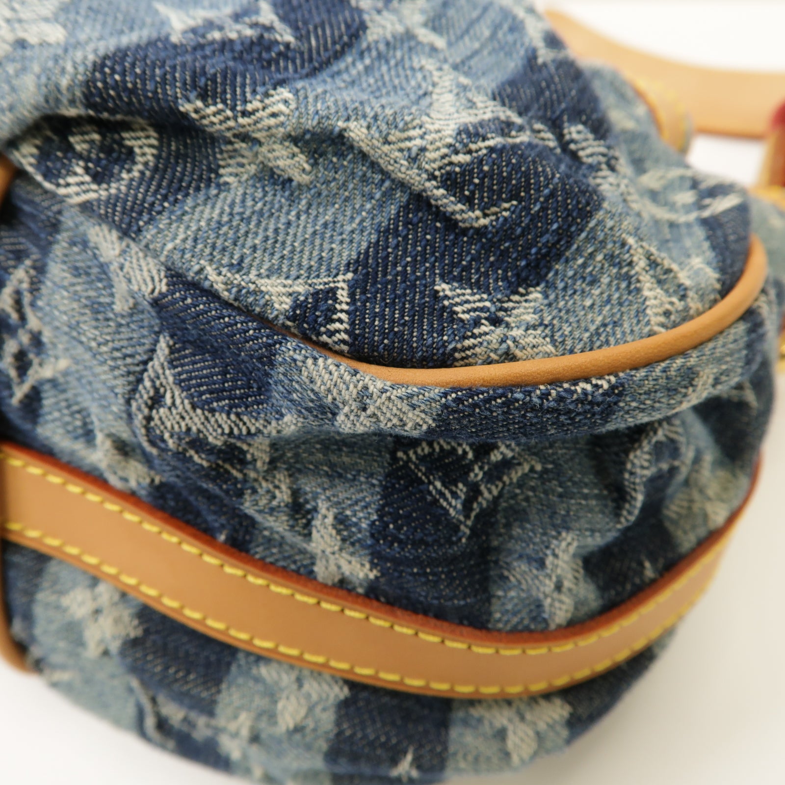 LOUIS VUITTON Monogram Denim Porte Epaue Raye金扣肩背袋藍色