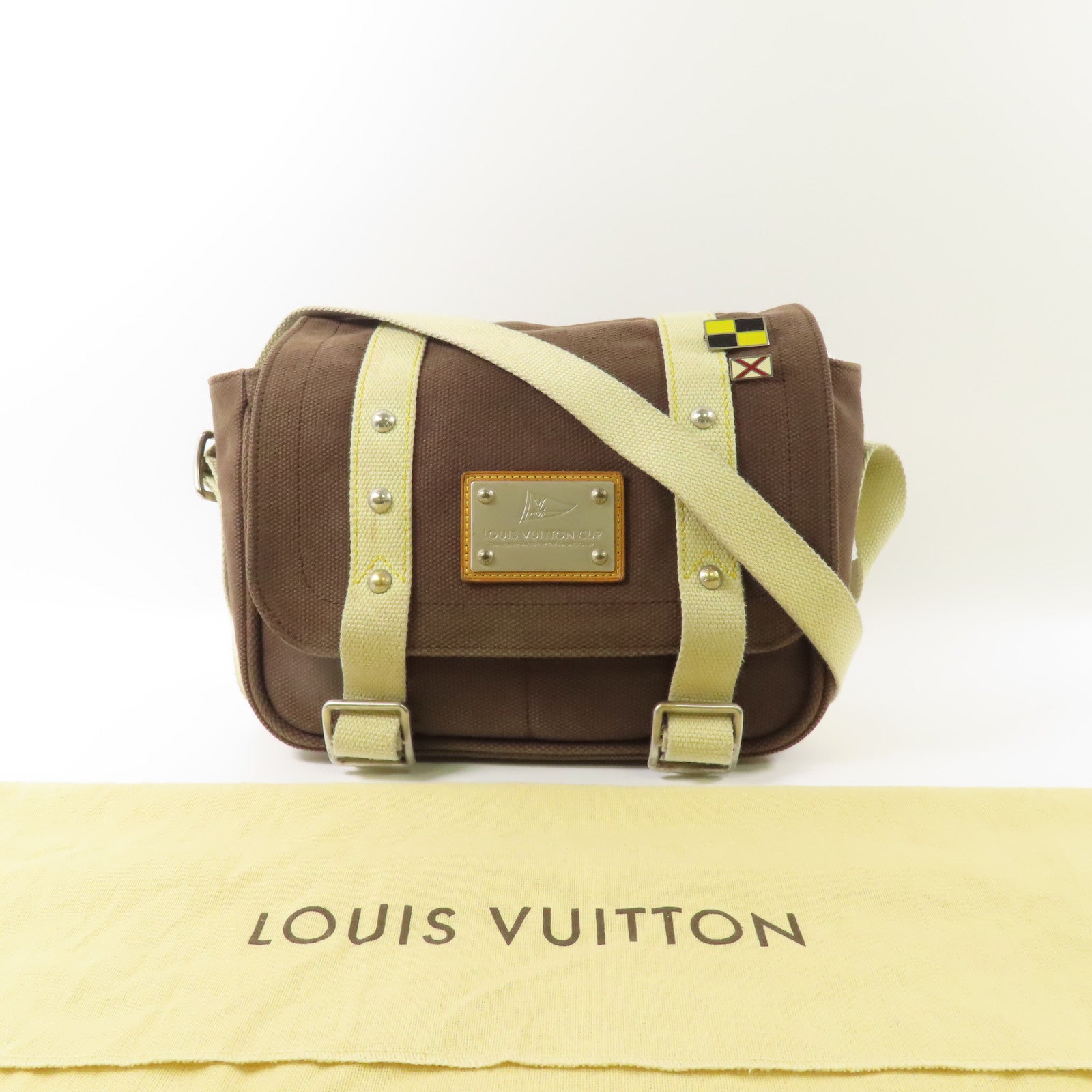 LOUIS VUITTON 帆布Besace PM銀扣肩背袋