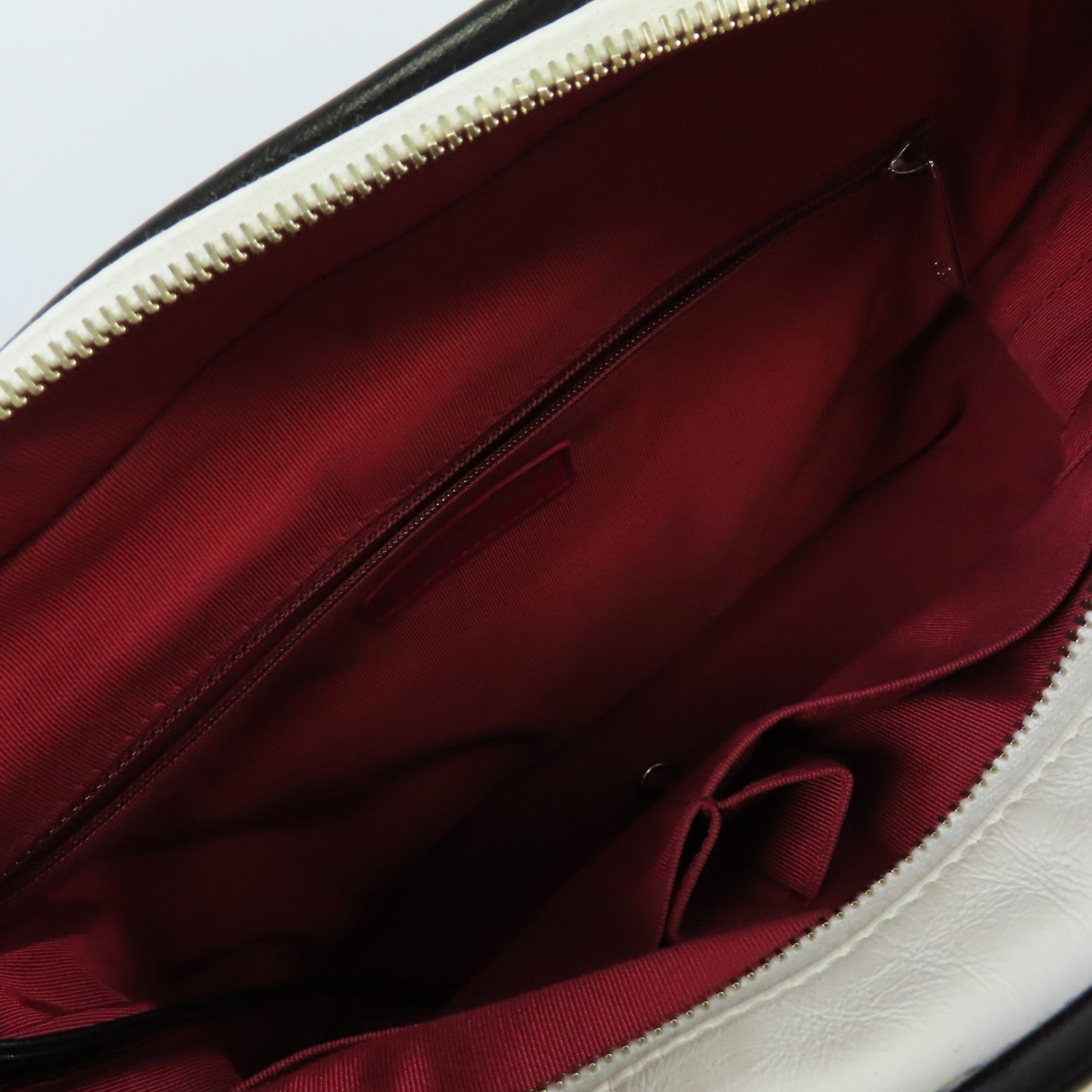 CHANEL **【激減優惠】菱格Gabrielle Medium Chain Shoulder Bag金扣鏈帶肩背袋白色/黑色