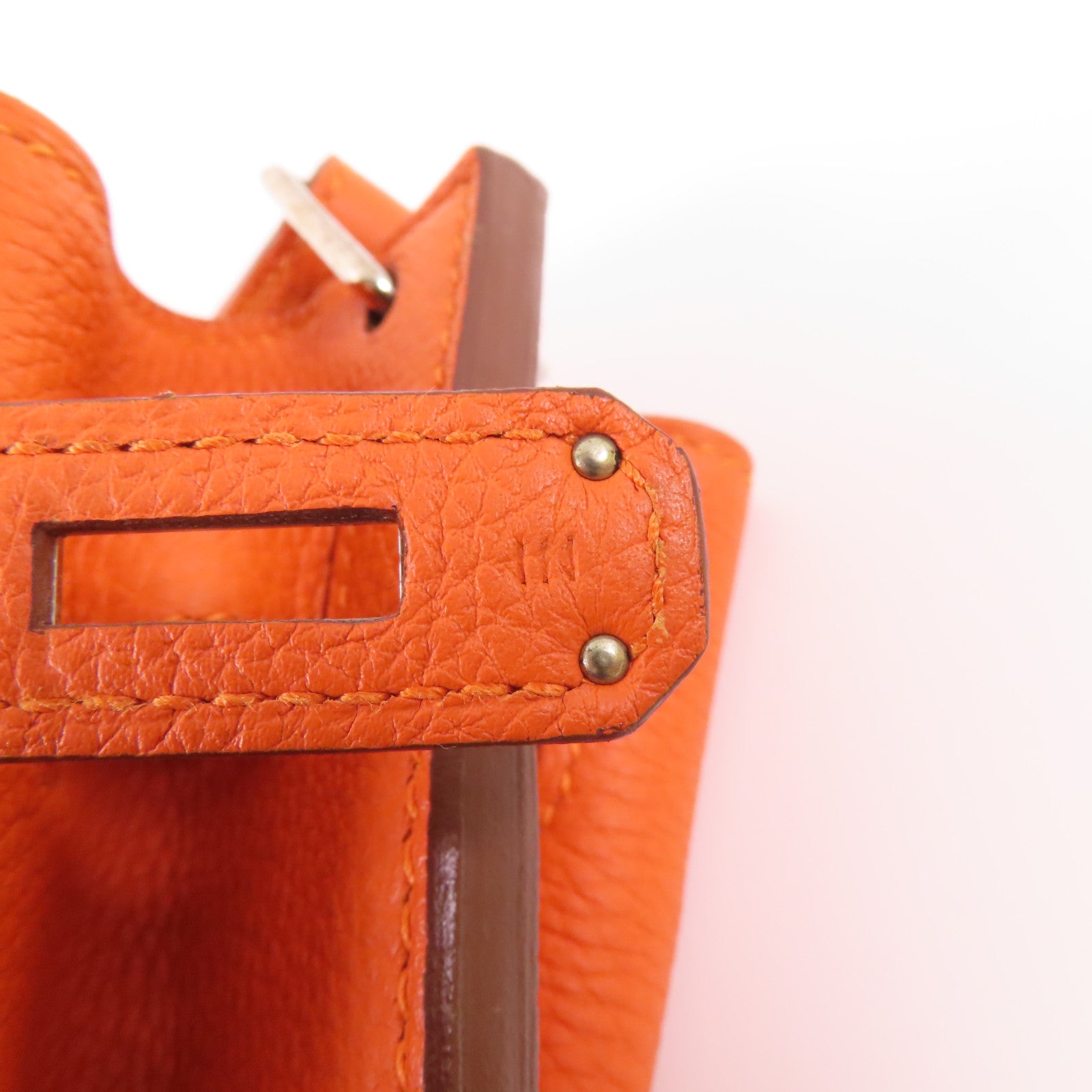 HERMES Togo皮革So Kelly 26銀扣肩背袋Feu