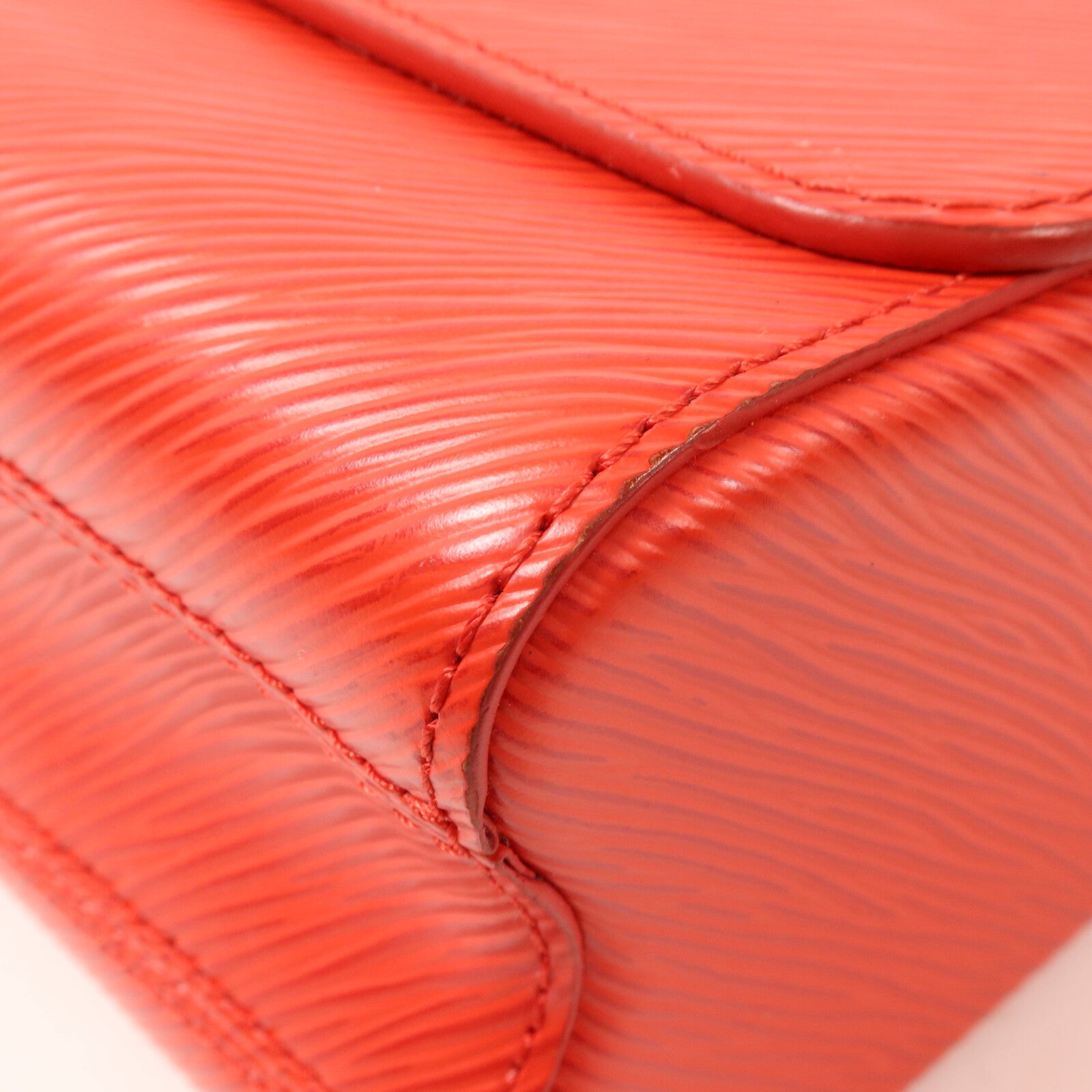 LOUIS VUITTON Epi Twist MM鏈帶肩背袋