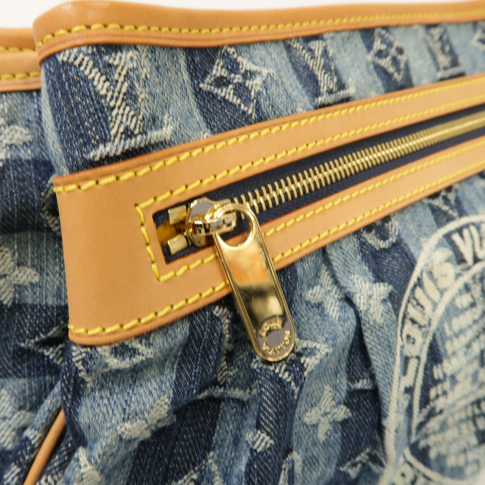 LOUIS VUITTON Monogram Denim Porte Epaue Raye金扣肩背袋藍色