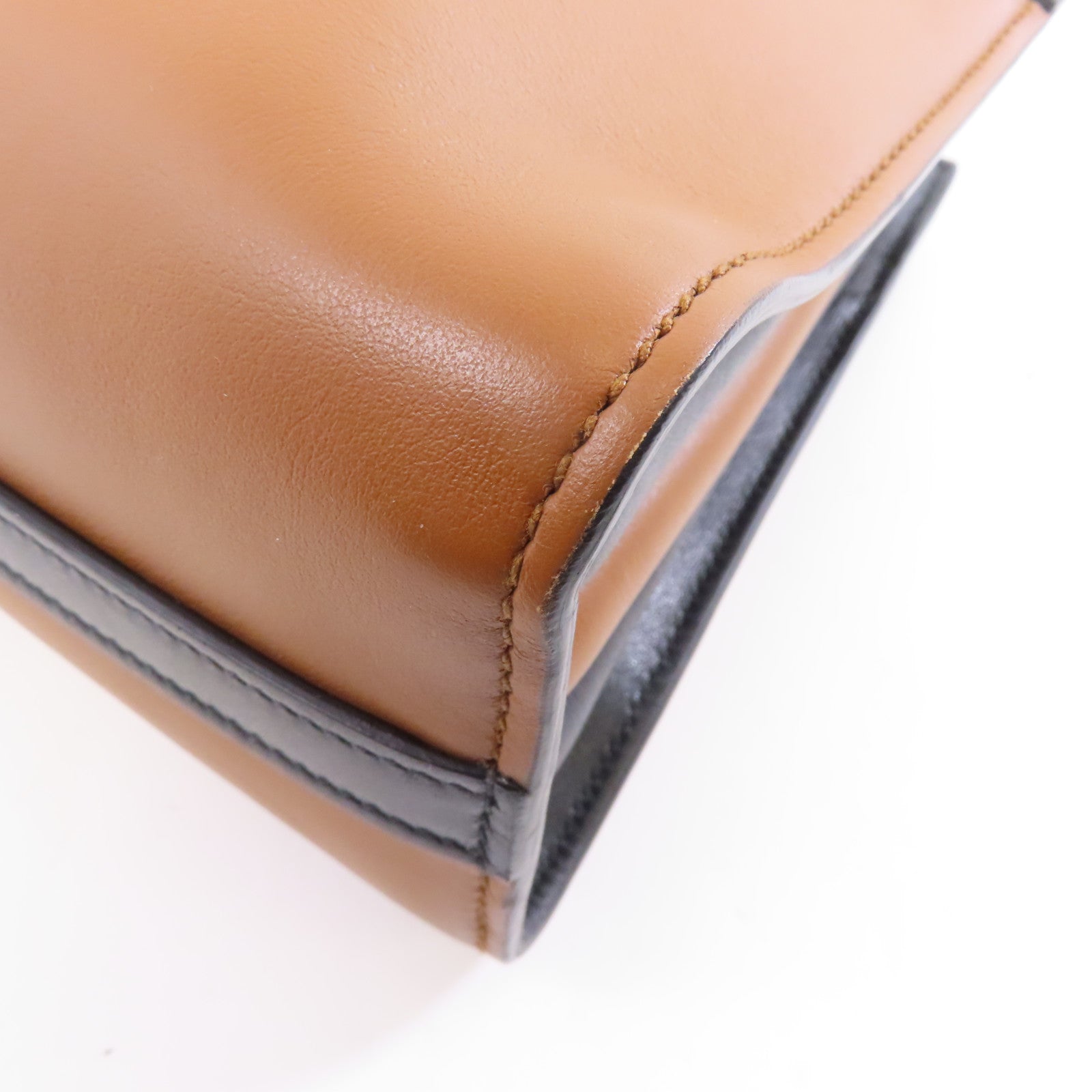 PRADA 【激減優惠】牛皮皮革Shoulder Bag金扣肩背袋啡色/黑色