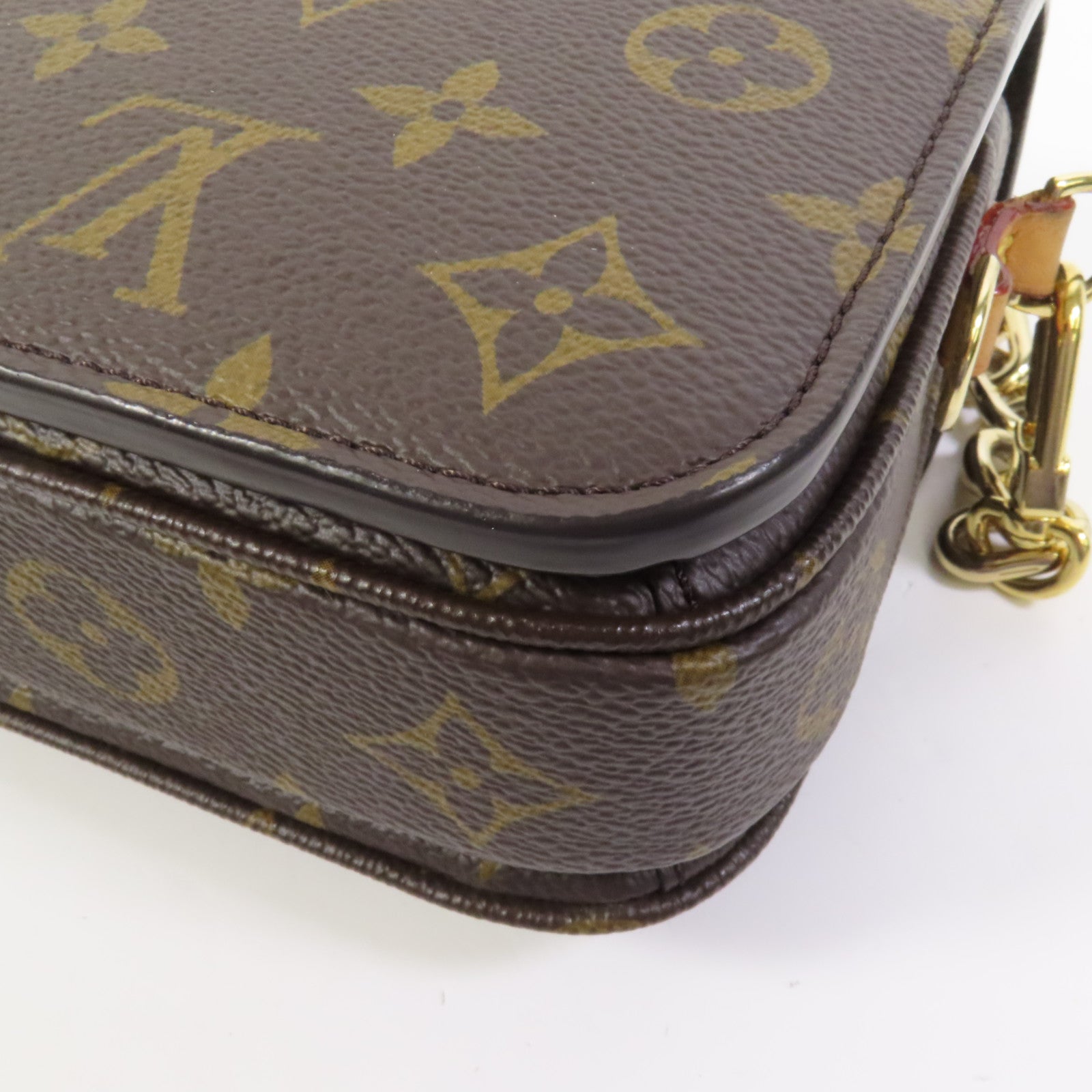 LOUIS VUITTON Monogram Pochette Metis East West金扣手挽肩背兩用袋