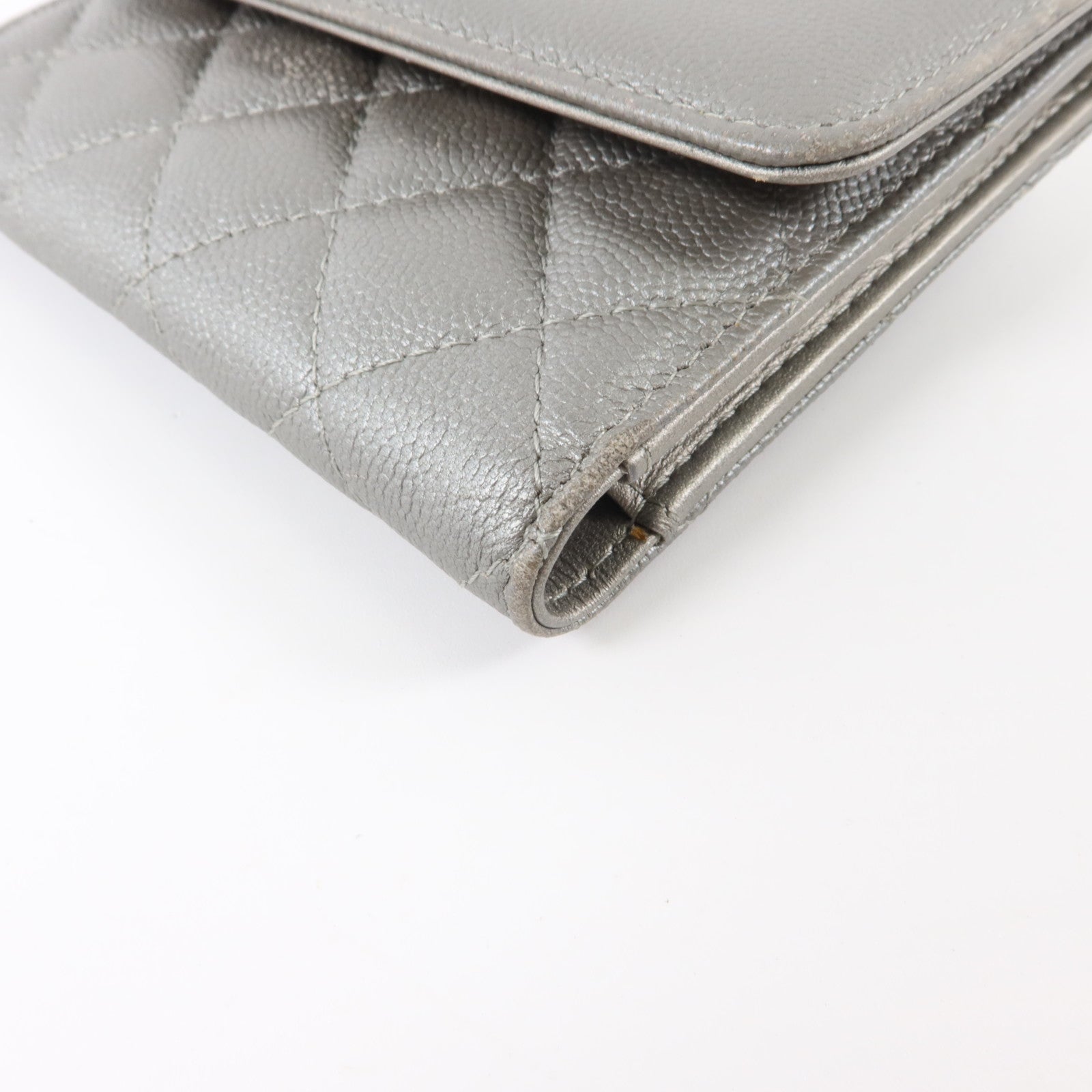 CHANEL 牛皮皮革Trifold Wallet銀扣錢包