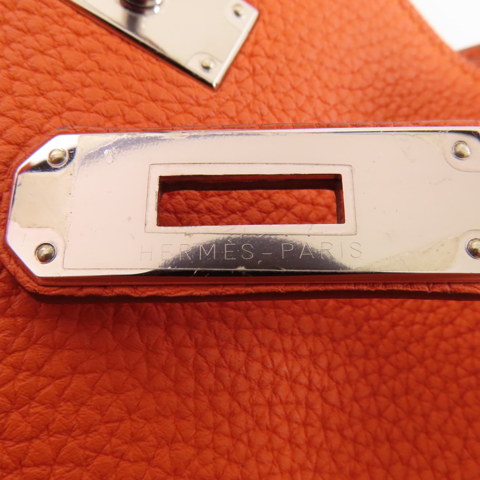 HERMES Togo皮革So Kelly 26銀扣肩背袋Feu