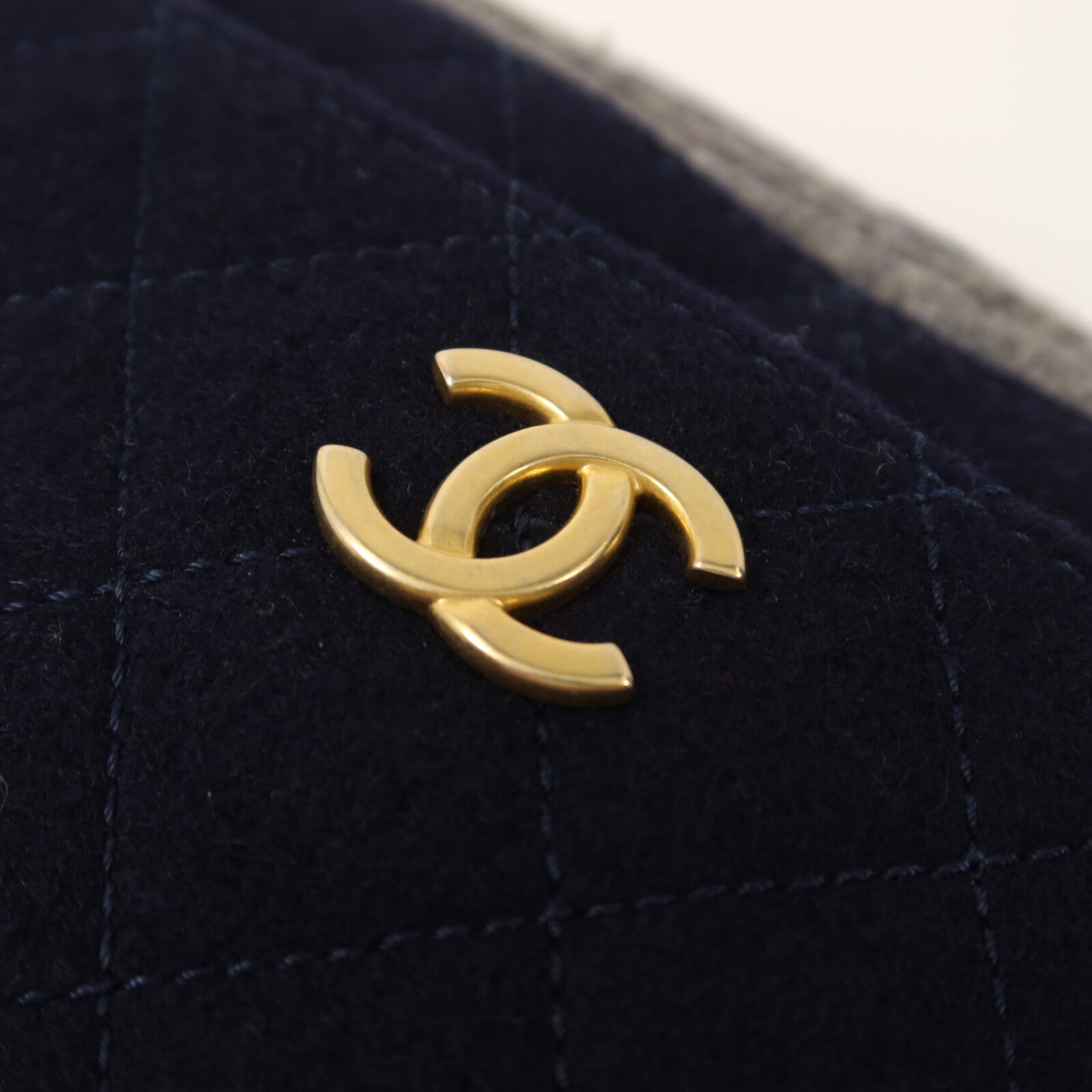 CHANEL 羊毛Chain Shoulder鏈帶肩背袋