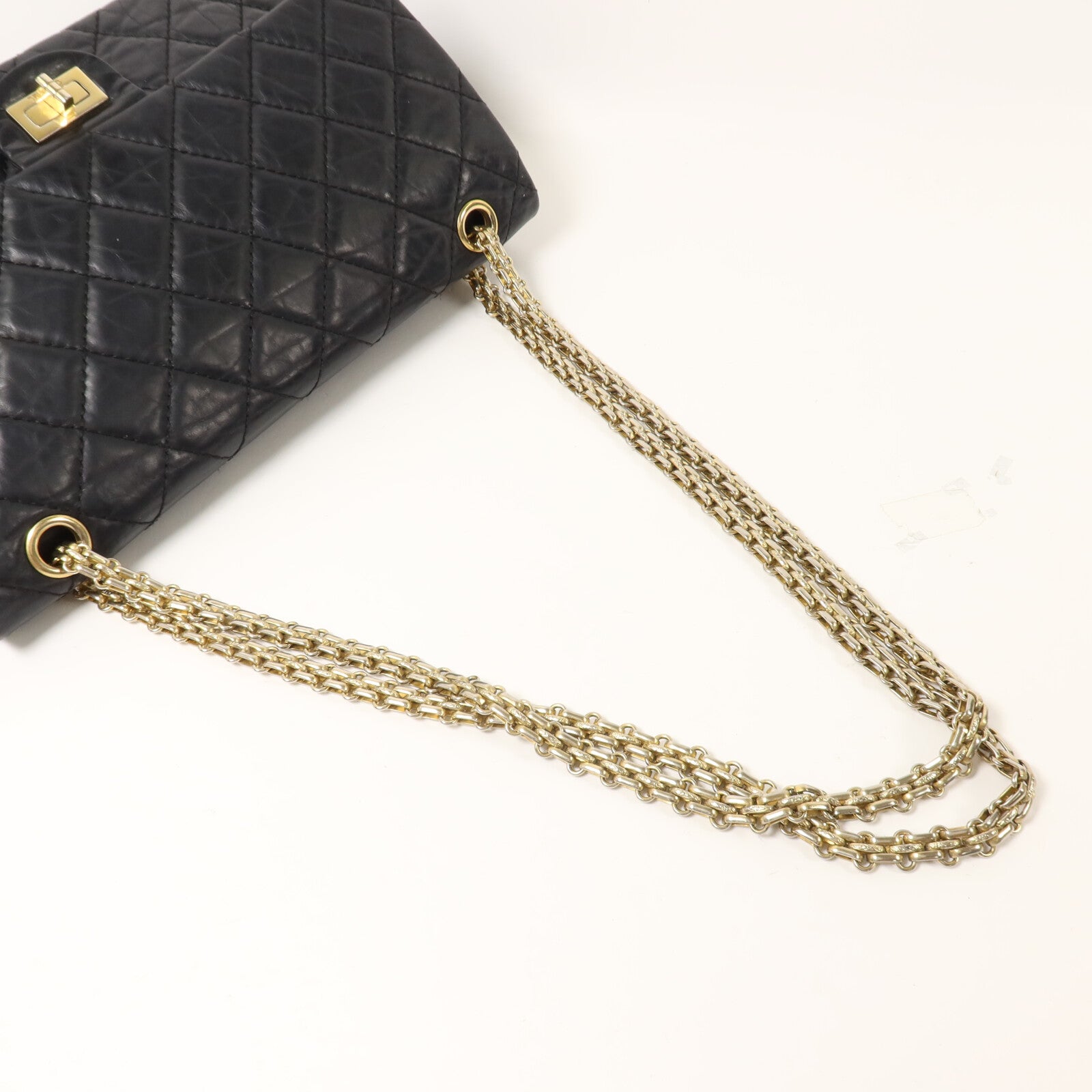 CHANEL 牛皮皮革2.55 Medium鏈帶肩背袋