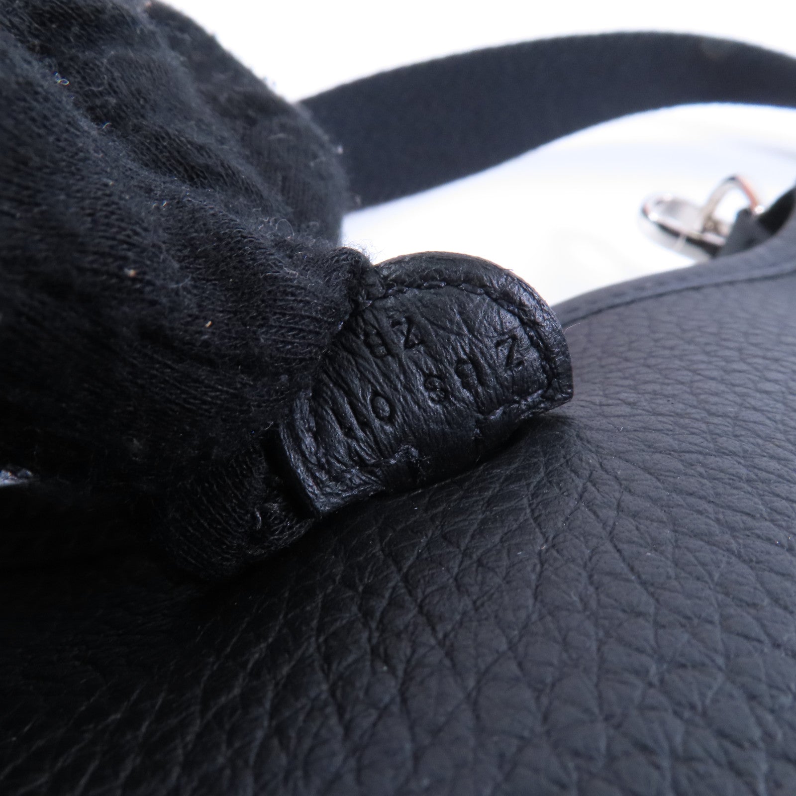 HERMES Clemence皮革Evelyne TPM銀扣肩背袋89 Noir