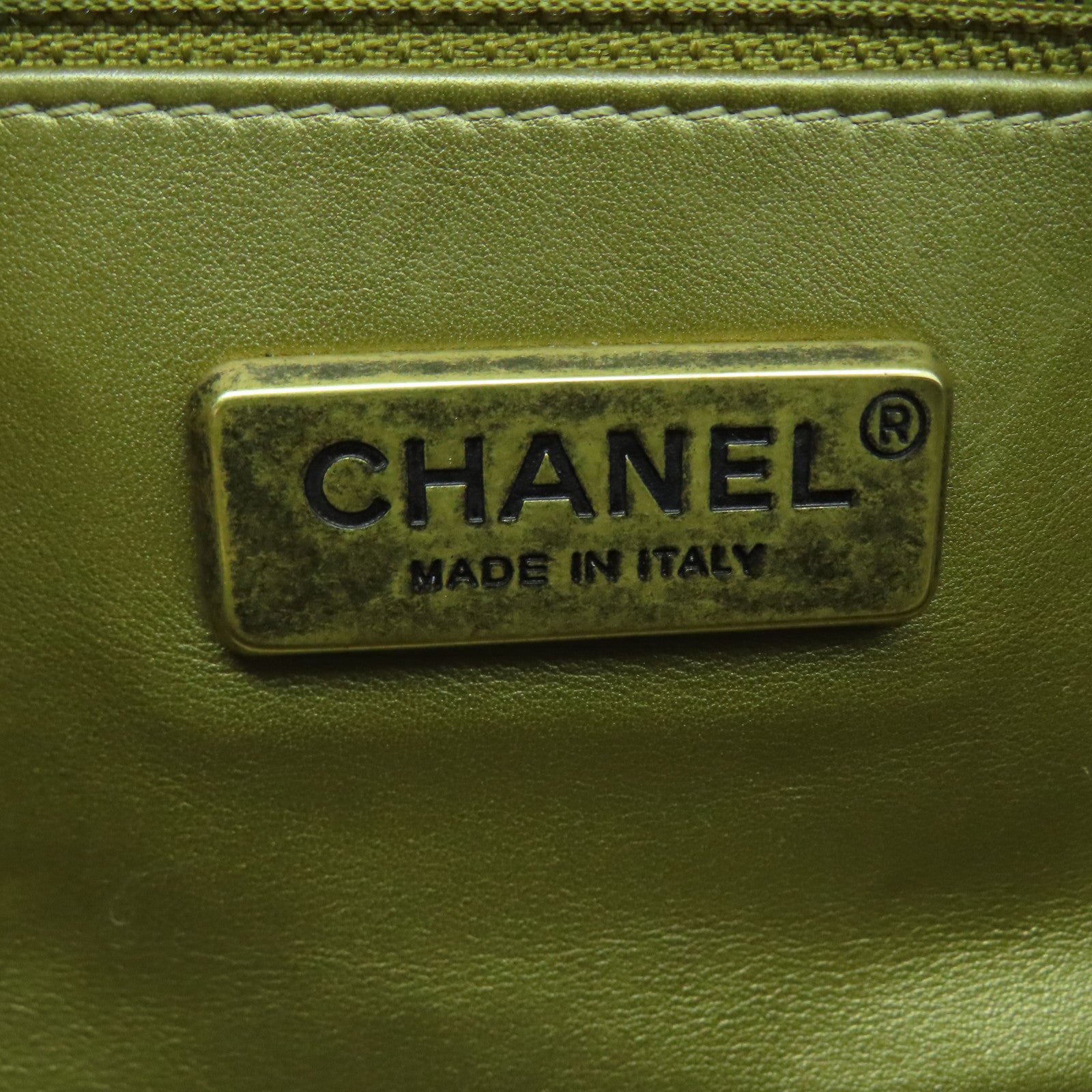 CHANEL 【清倉大減價】蛇皮皮革Chain Shoulder金扣鏈帶肩背袋金色