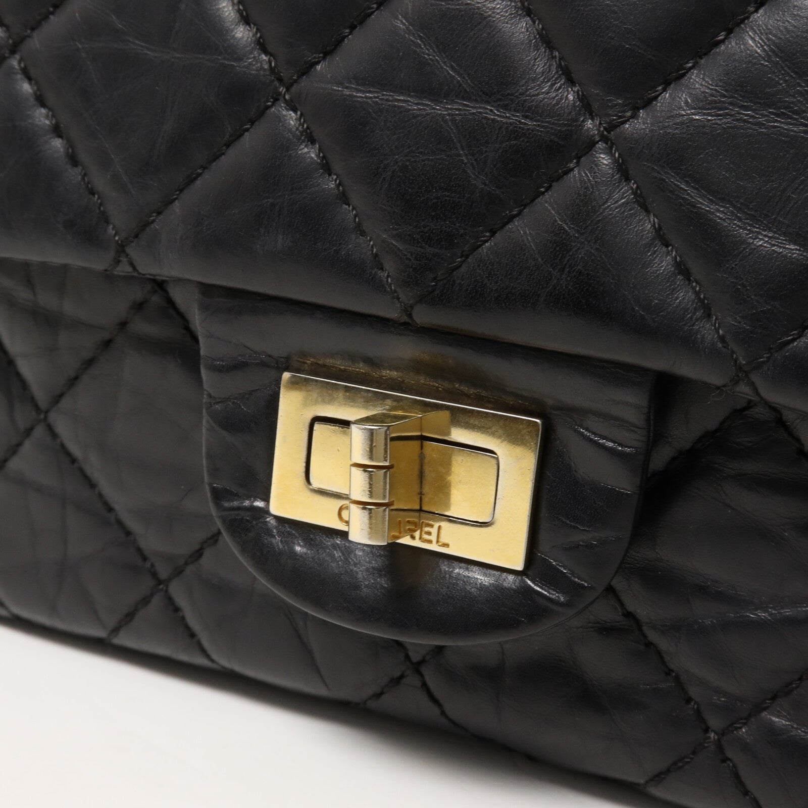 CHANEL 牛皮皮革2.55 Medium鏈帶肩背袋