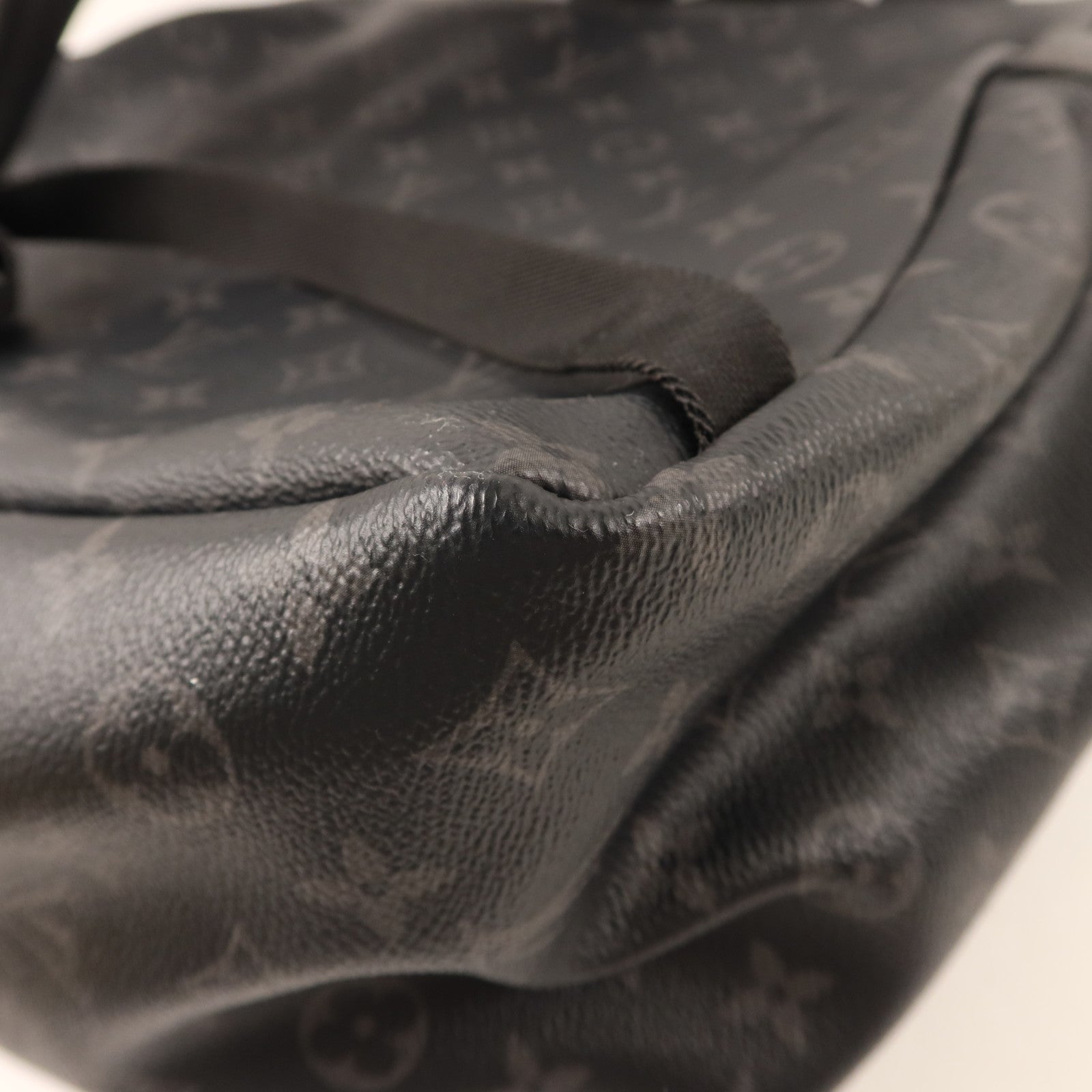 LOUIS VUITTON Monogram Eclipse Discovery PM銀扣背包