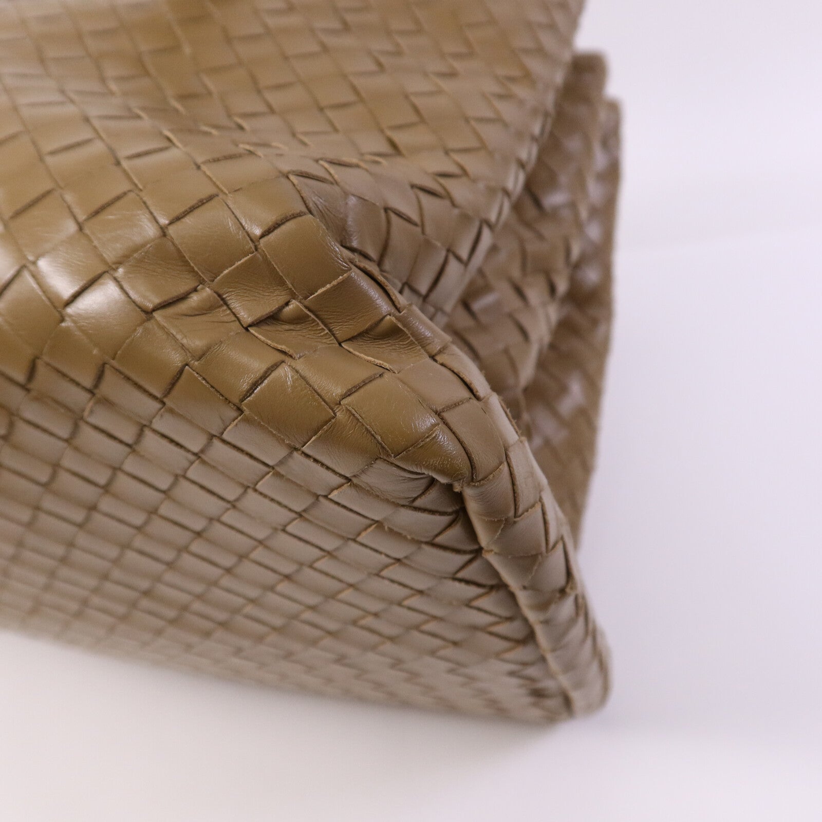 BOTTEGA VENETA 牛皮皮革Intrecciato Roma Medium手挽袋