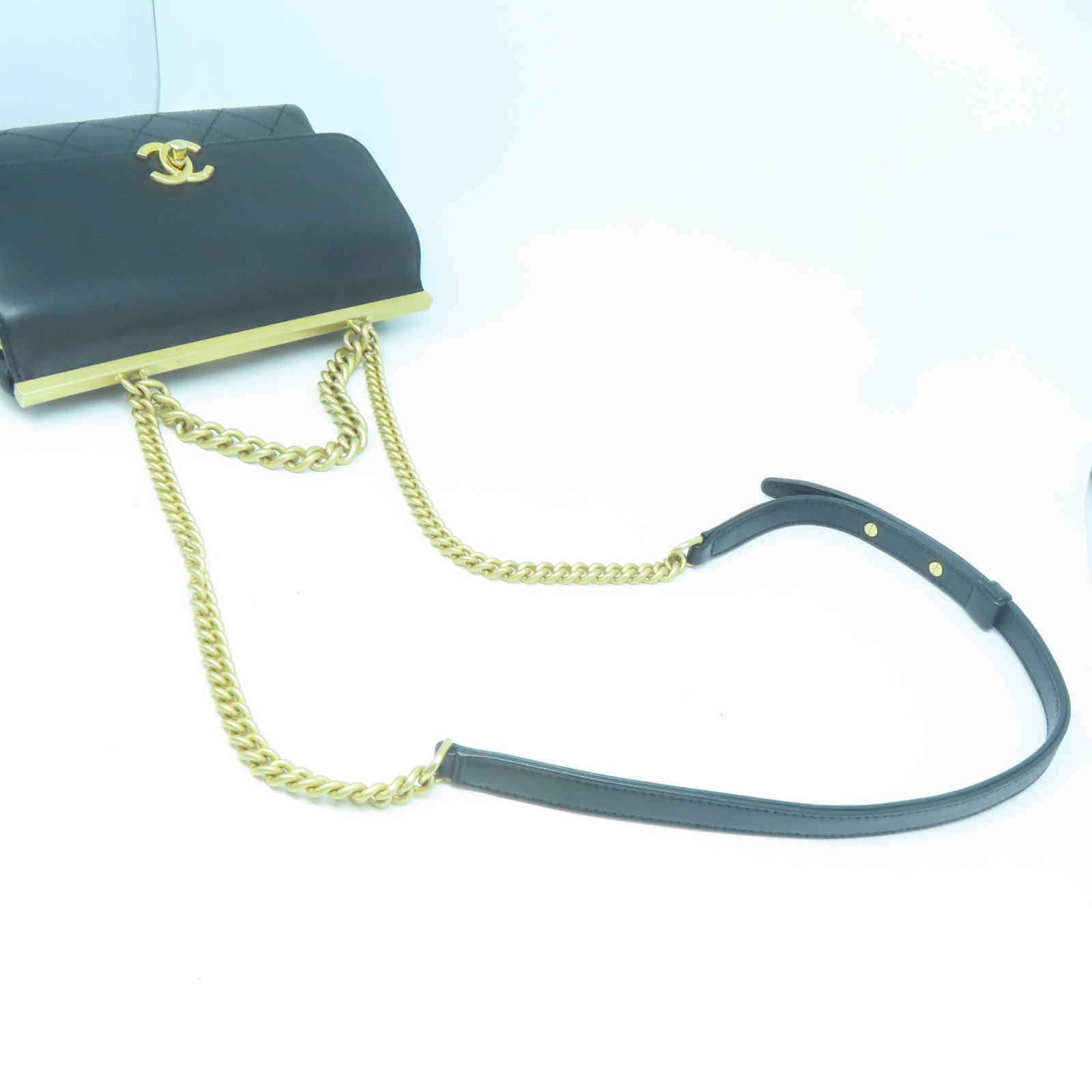 CHANEL 【清倉大減價】菱格牛皮皮革Chain Shoulder金扣手挽肩背兩用袋黑色