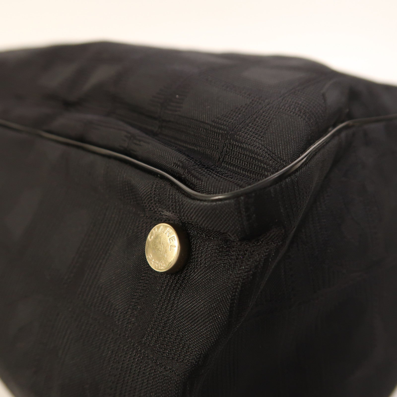 CHANEL 尼龍Shoulder Bag金扣肩背袋