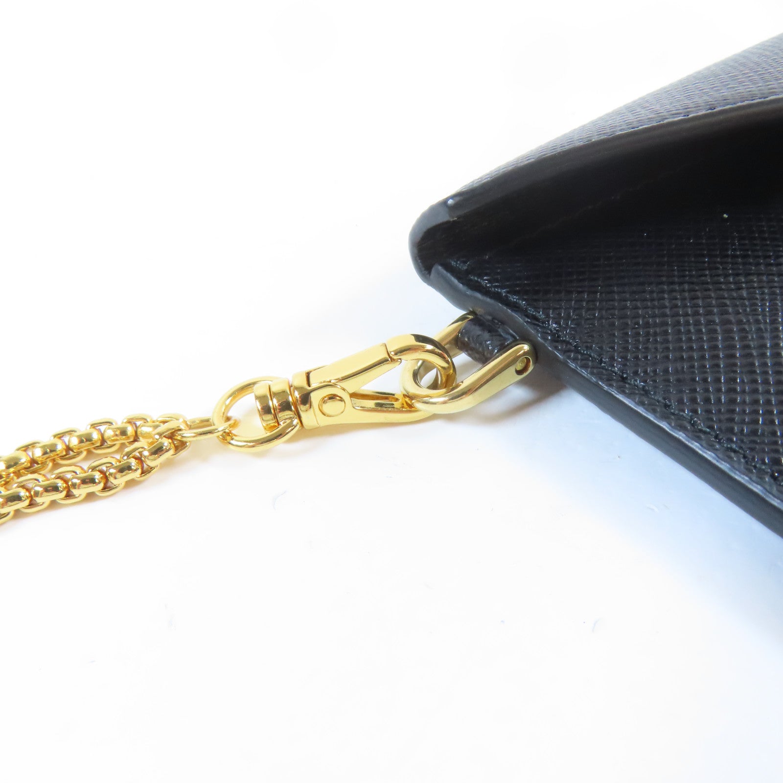 PRADA 牛皮皮革Long wallet金扣長錢包黑色