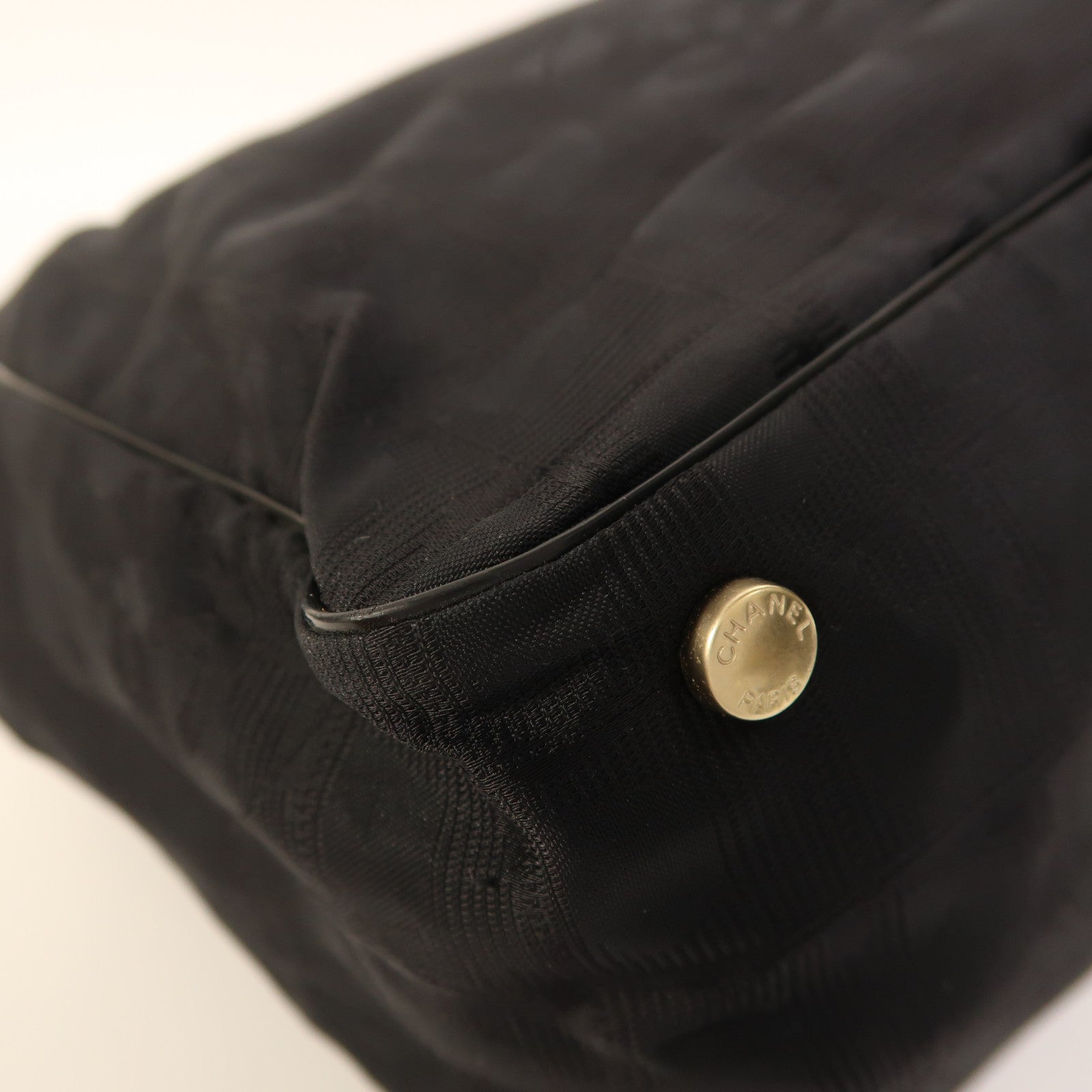 CHANEL 尼龍Shoulder Bag金扣肩背袋