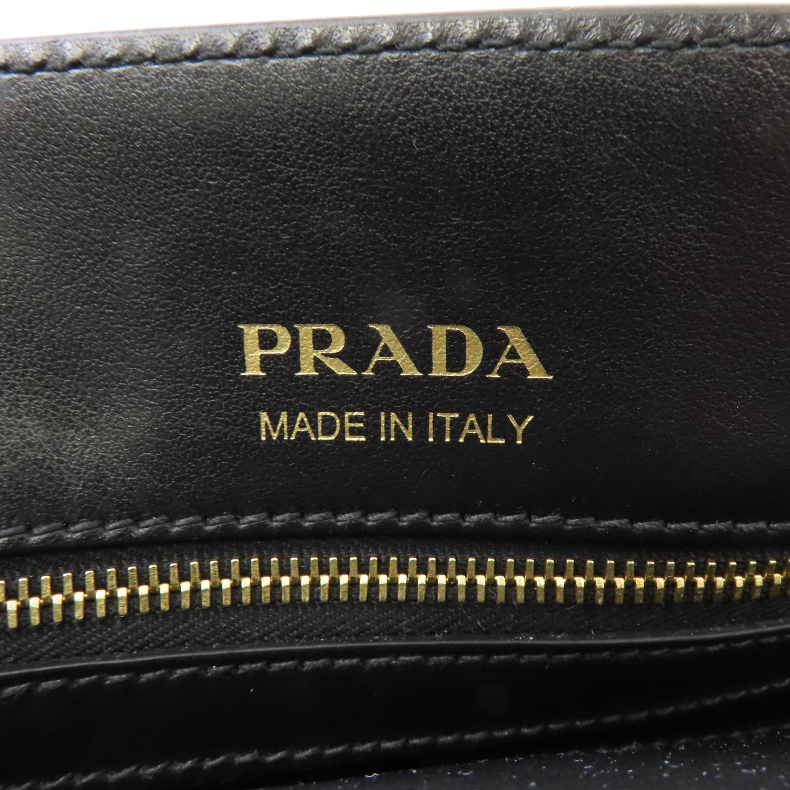 PRADA 【激減優惠】牛皮皮革Shoulder Bag金扣肩背袋啡色/黑色