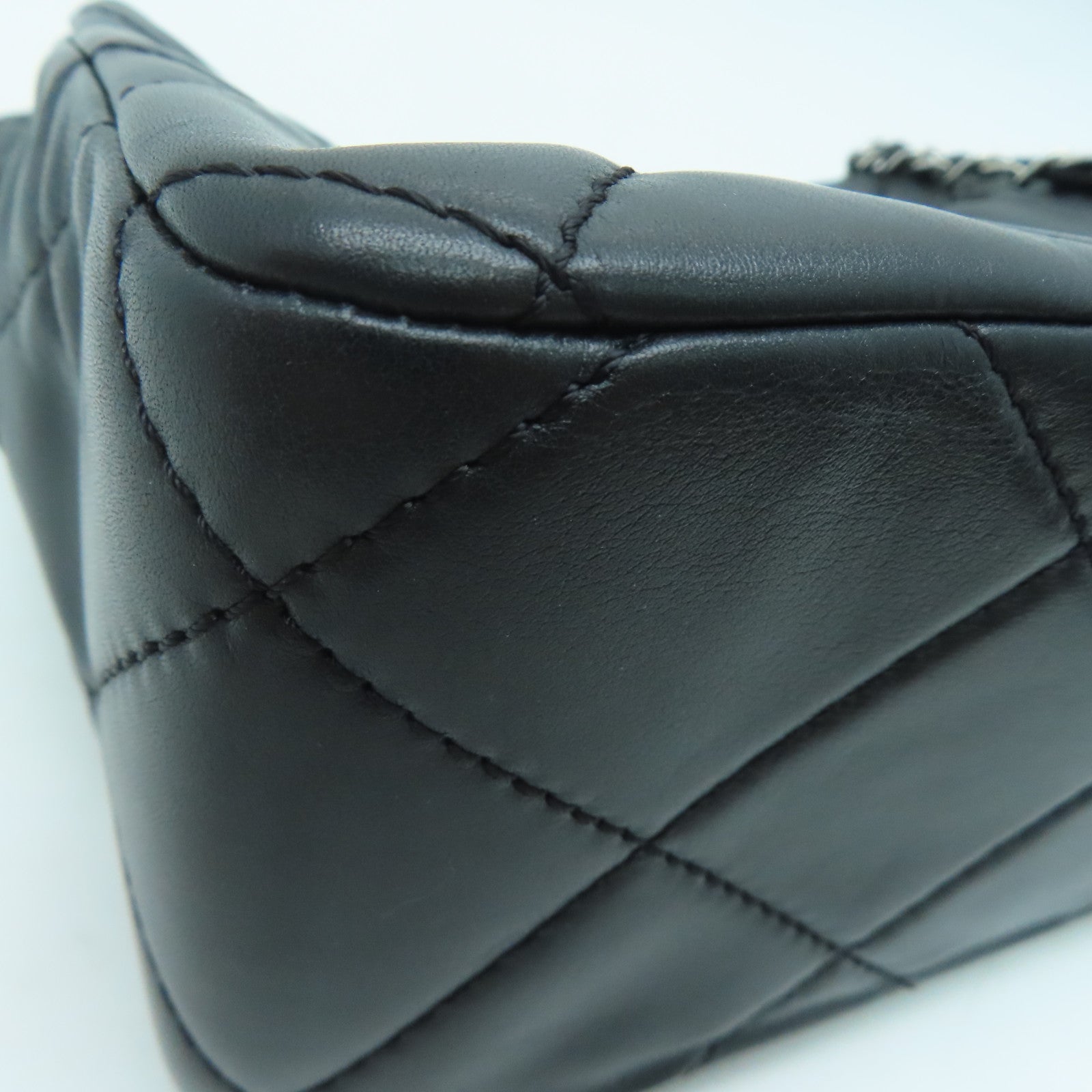 CHANEL 【激減優惠】菱格牛皮皮革Shoulder Bag銀扣鏈帶肩背袋黑色
