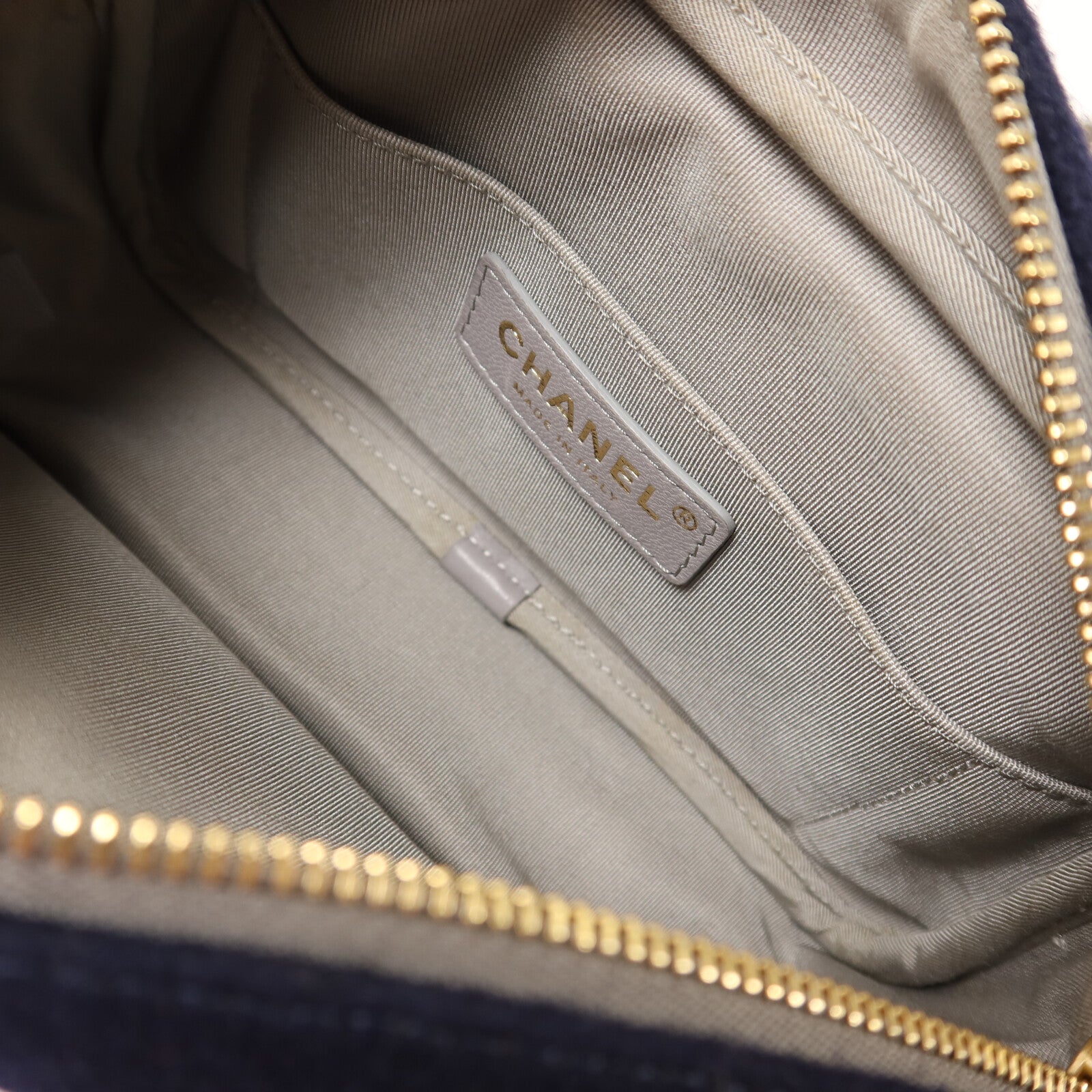 CHANEL 羊毛Chain Shoulder鏈帶肩背袋
