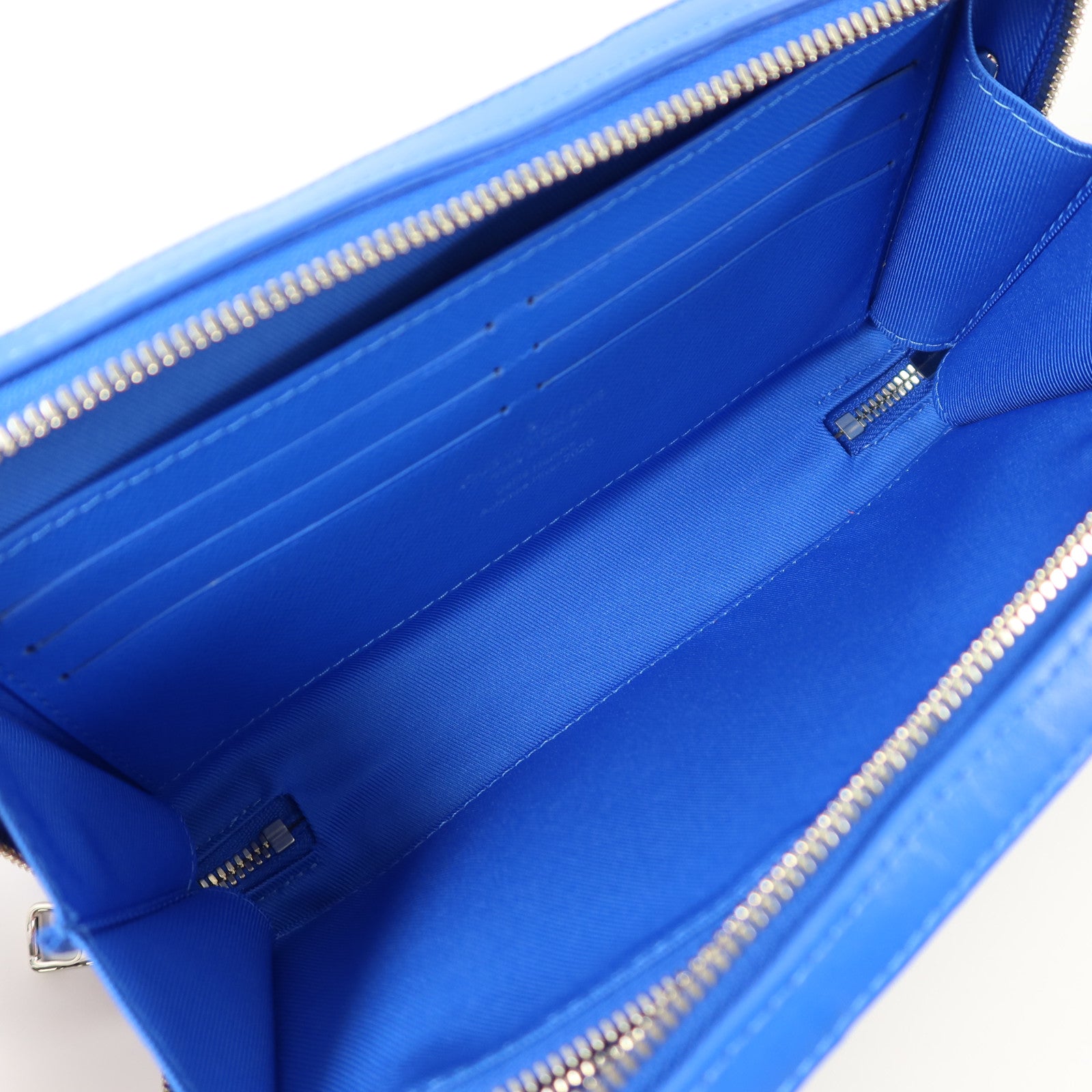 LOUIS VUITTON Monogram Clouds Soft Trunk Wallet銀扣肩背袋