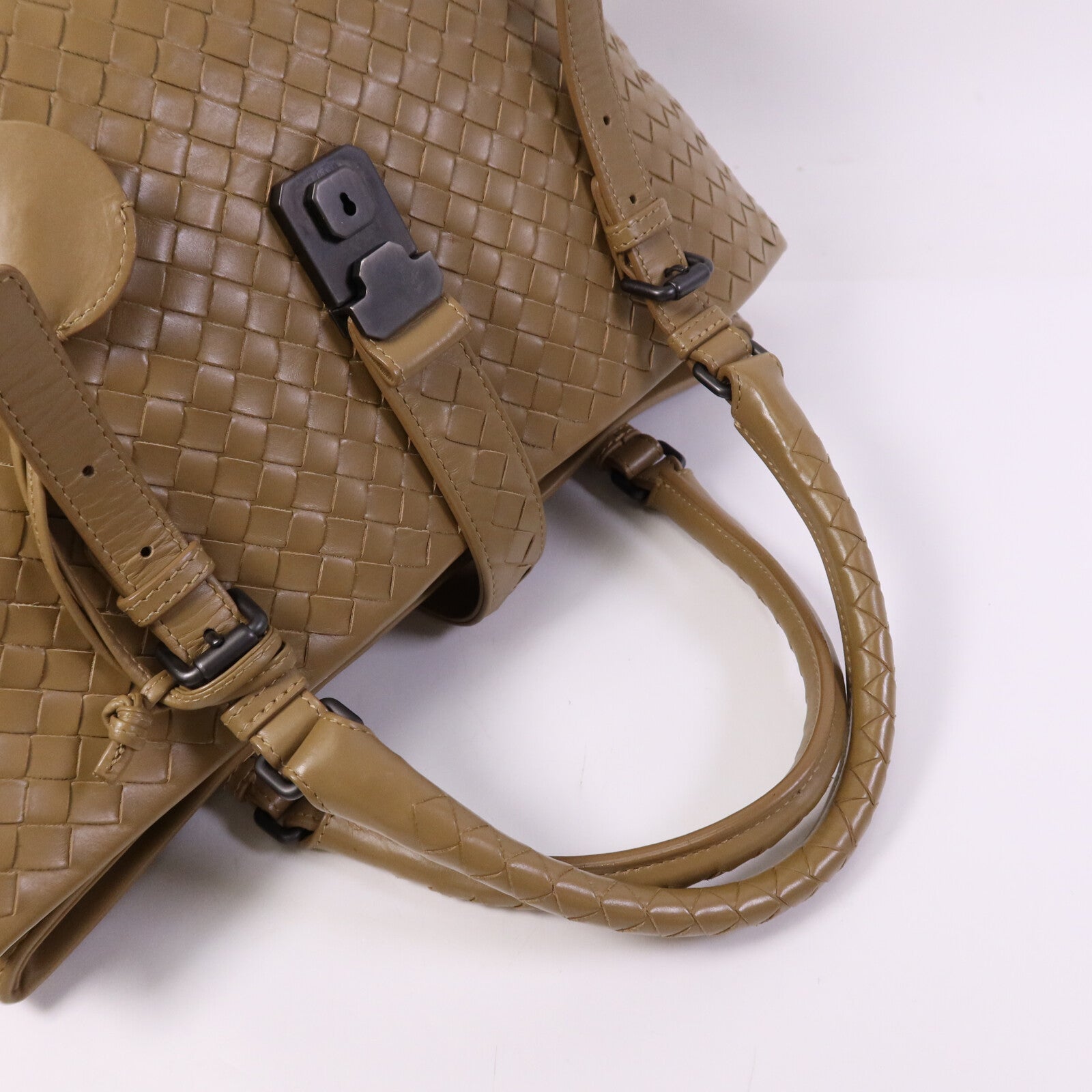 BOTTEGA VENETA 牛皮皮革Intrecciato Roma Medium手挽袋