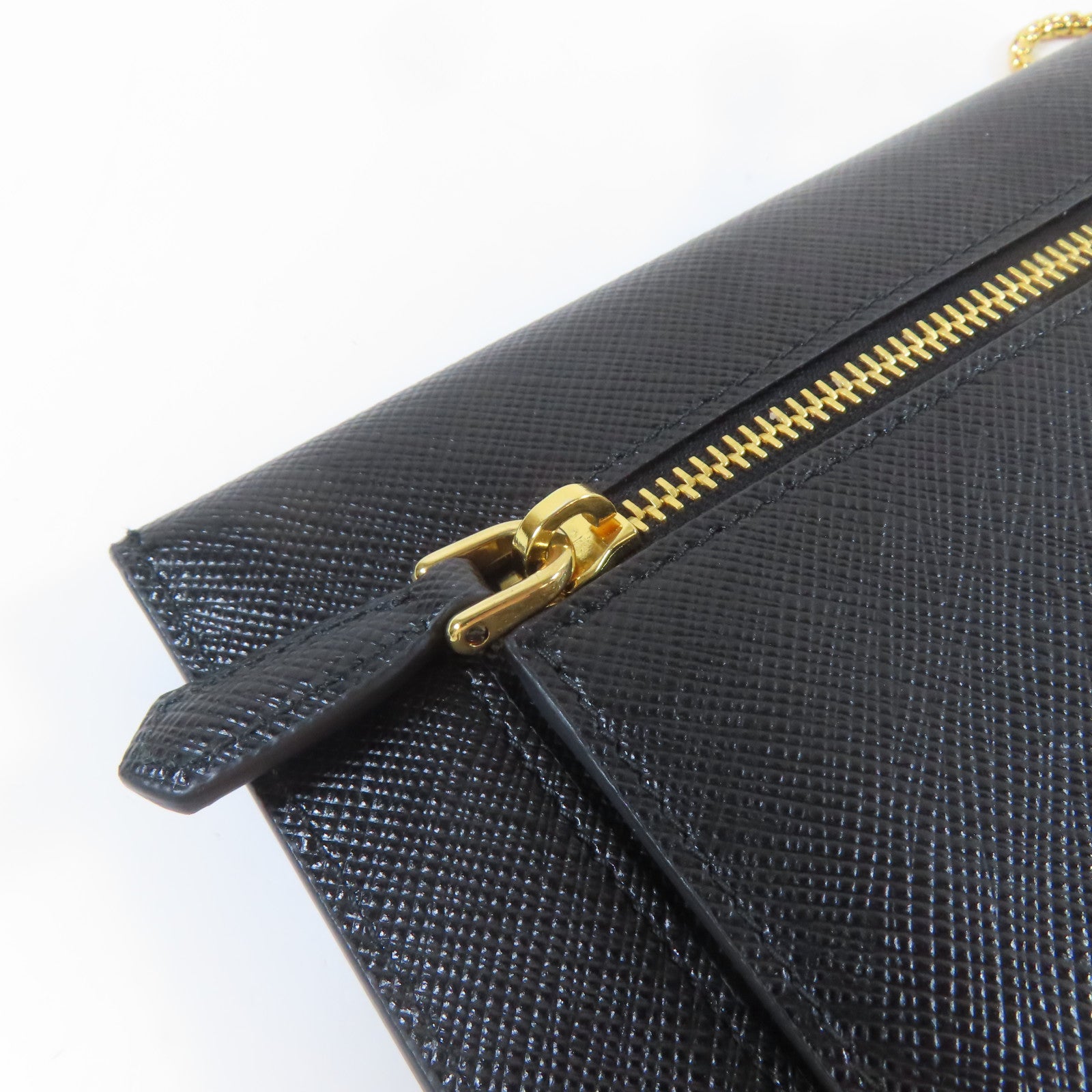 PRADA 牛皮皮革Long wallet金扣長錢包黑色