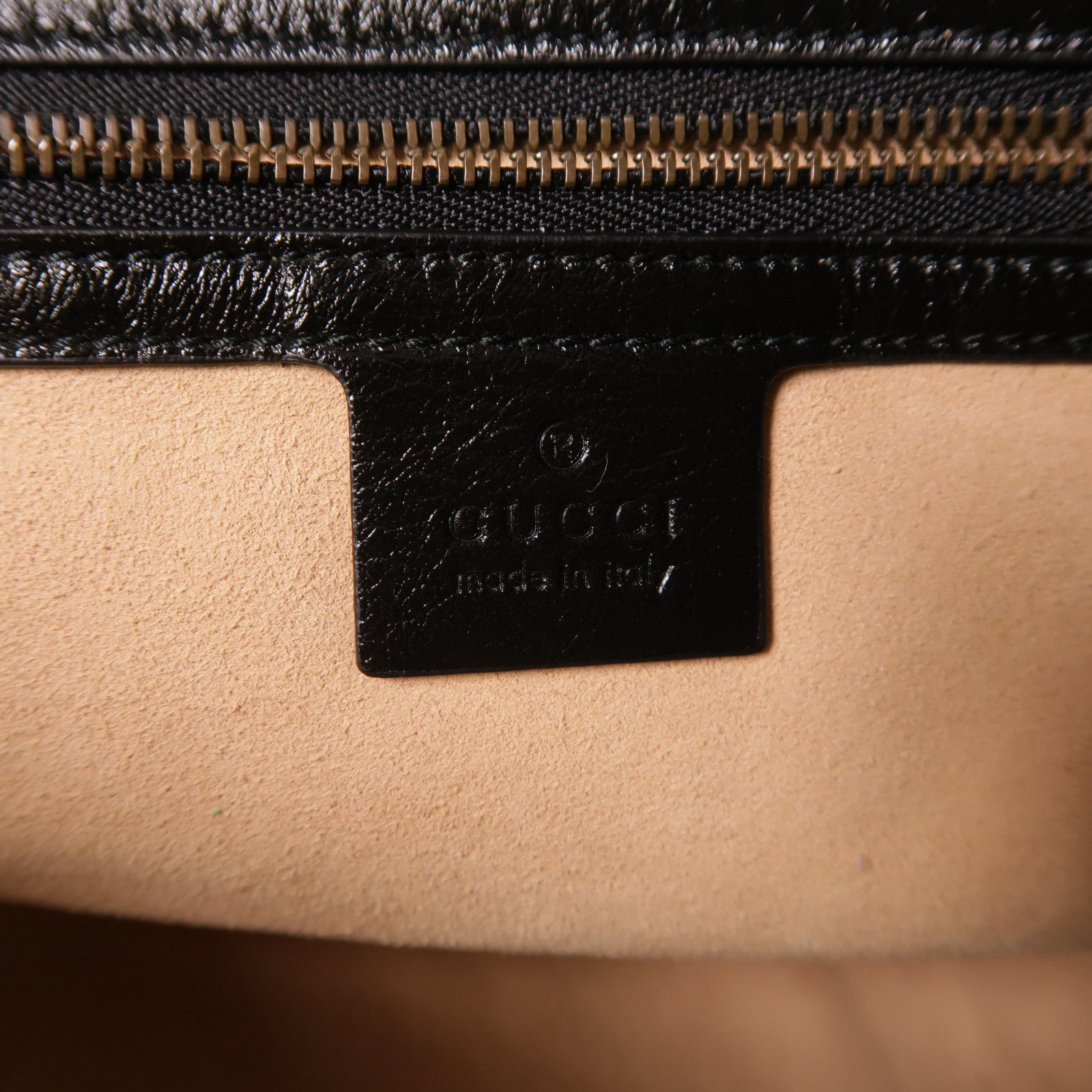 GUCCI 牛皮皮革Chain Shoulder金扣鏈帶肩背袋
