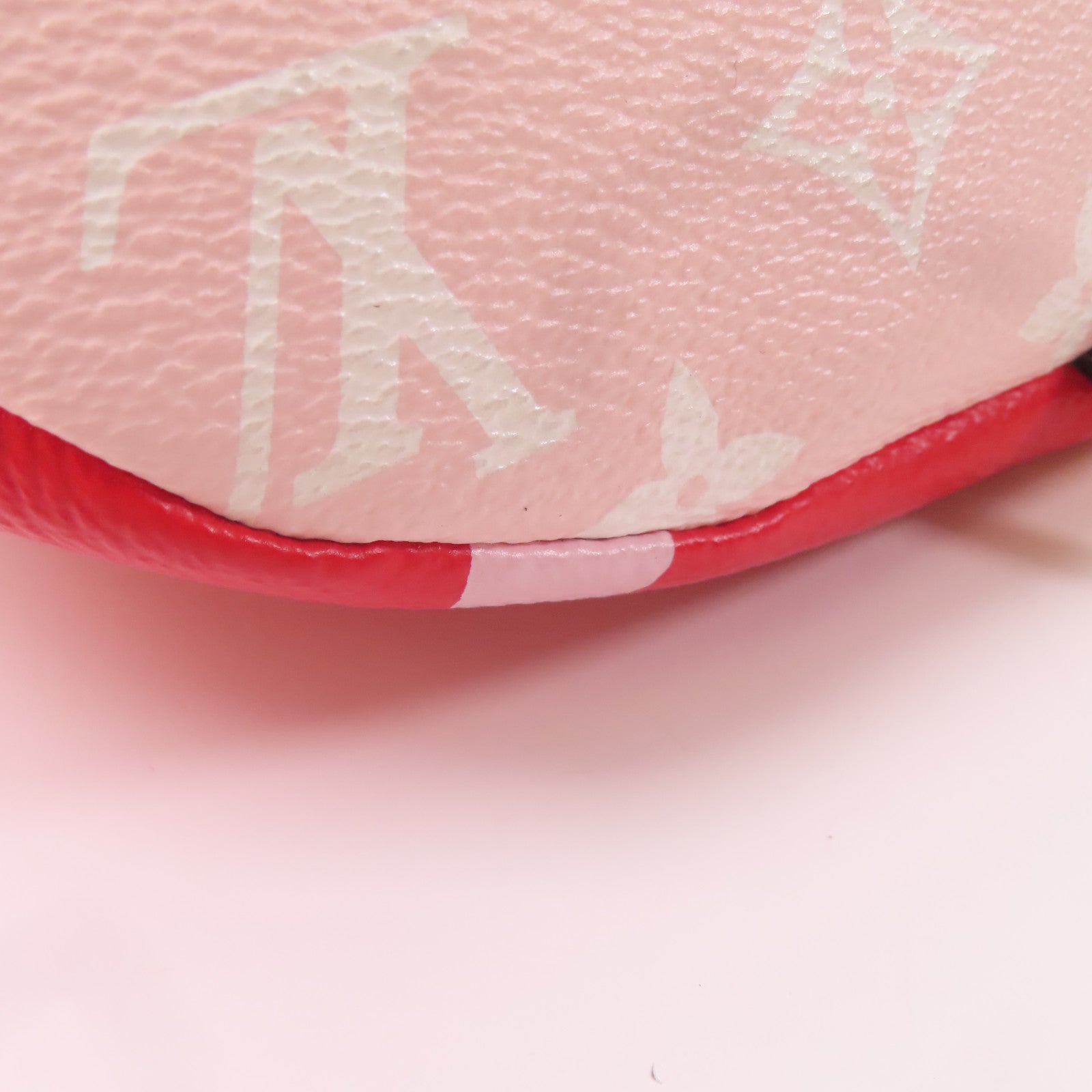LOUIS VUITTON Monogram Giant Bum Bag金扣腰包紅色/粉紅色/白色