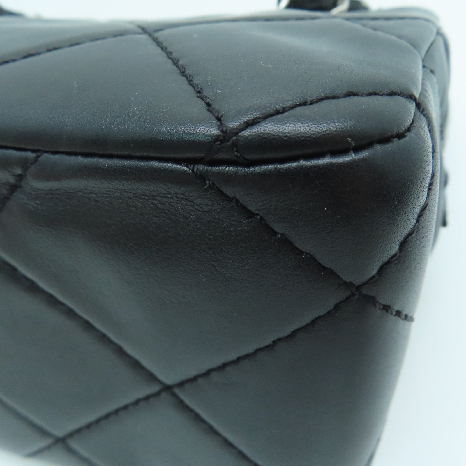 CHANEL 【激減優惠】菱格牛皮皮革Shoulder Bag銀扣鏈帶肩背袋黑色