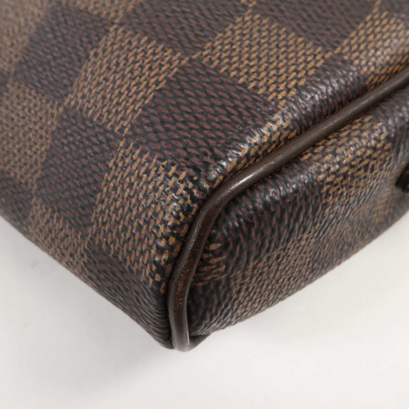 LOUIS VUITTON Damier Pochette Ipanema金扣肩背袋