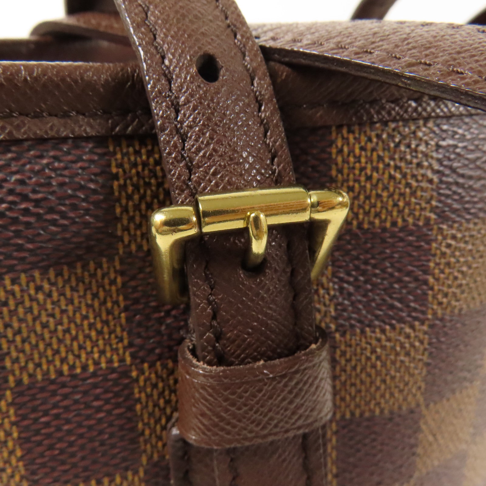 LOUIS VUITTON Damier Marais金扣肩背袋